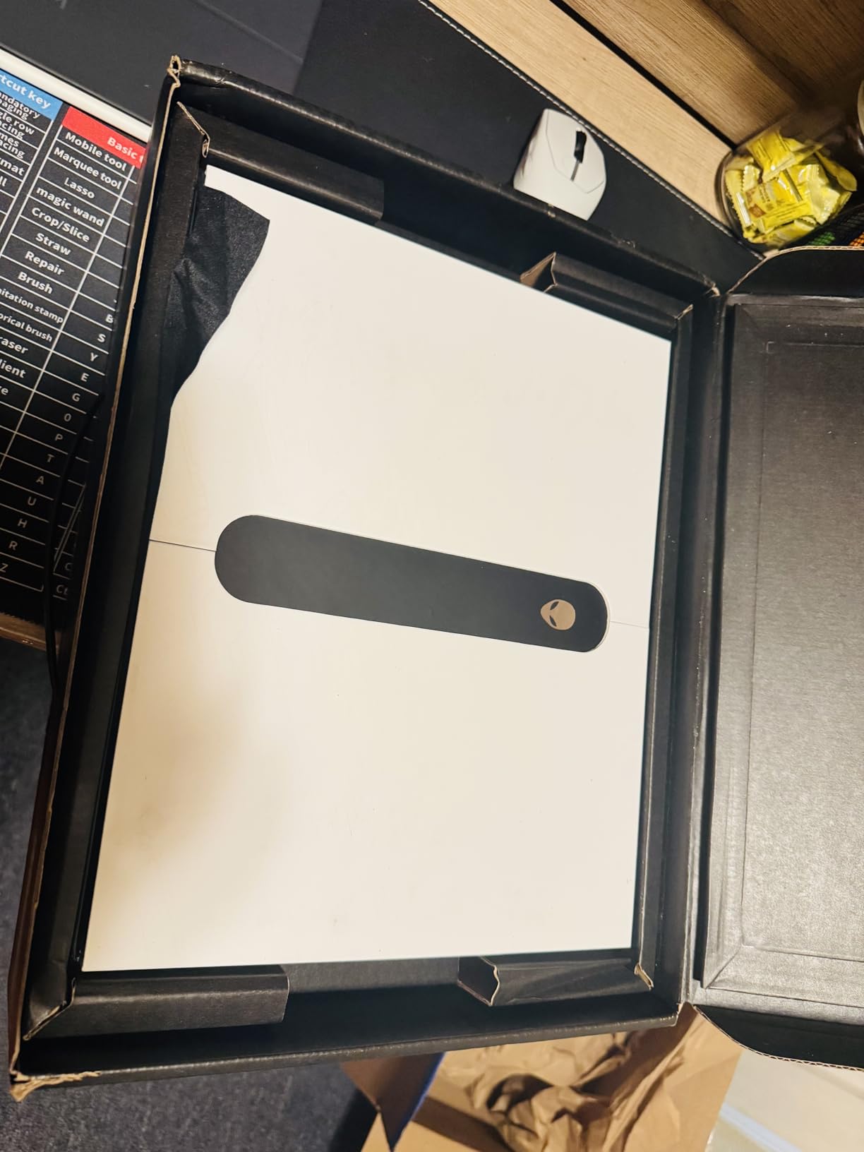 Alienware X16 R2 Gaming Laptop - 16-inch QHD+ 240Hz 3ms Display, Intel Core Ultra 9-185H, 32GB LPDDR5X RAM, 1TB SSD, NVIDIA GeForce RTX 4080 12GB GDDR6, Windows 11 Home, Onsite Service - Lunar Silver Customer Review Alienware X16 R2 Gaming Laptop - 16-inch QHD+ 240Hz 3ms Display, Intel Core Ultra 9-185H, 32GB LPDDR5X RAM, 1TB SSD, NVIDIA GeForce RTX 4080 12GB GDDR6, Windows 11 Home, Onsite Service - Lunar Silver - Customer Photo 2