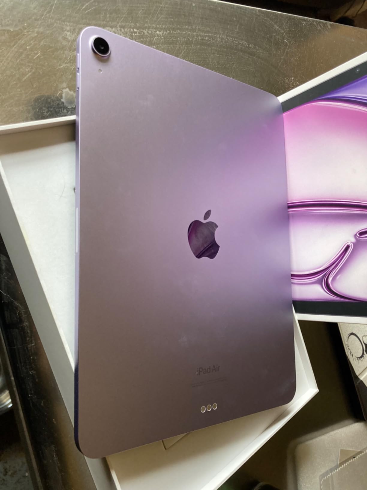 iPad Air 11-inch (M2): Built for Apple Intelligence, Liquid Retina Display, 128GB, 12MP Front/Back Camera, Wi-Fi 6E, Touch ID, All-Day Battery Life — Space Gray Customer Review iPad Air 11-inch (M2): Built for Apple Intelligence, Liquid Retina Display, 128GB, 12MP Front/Back Camera, Wi-Fi 6E, Touch ID, All-Day Battery Life — Space Gray - Customer Photo 2
