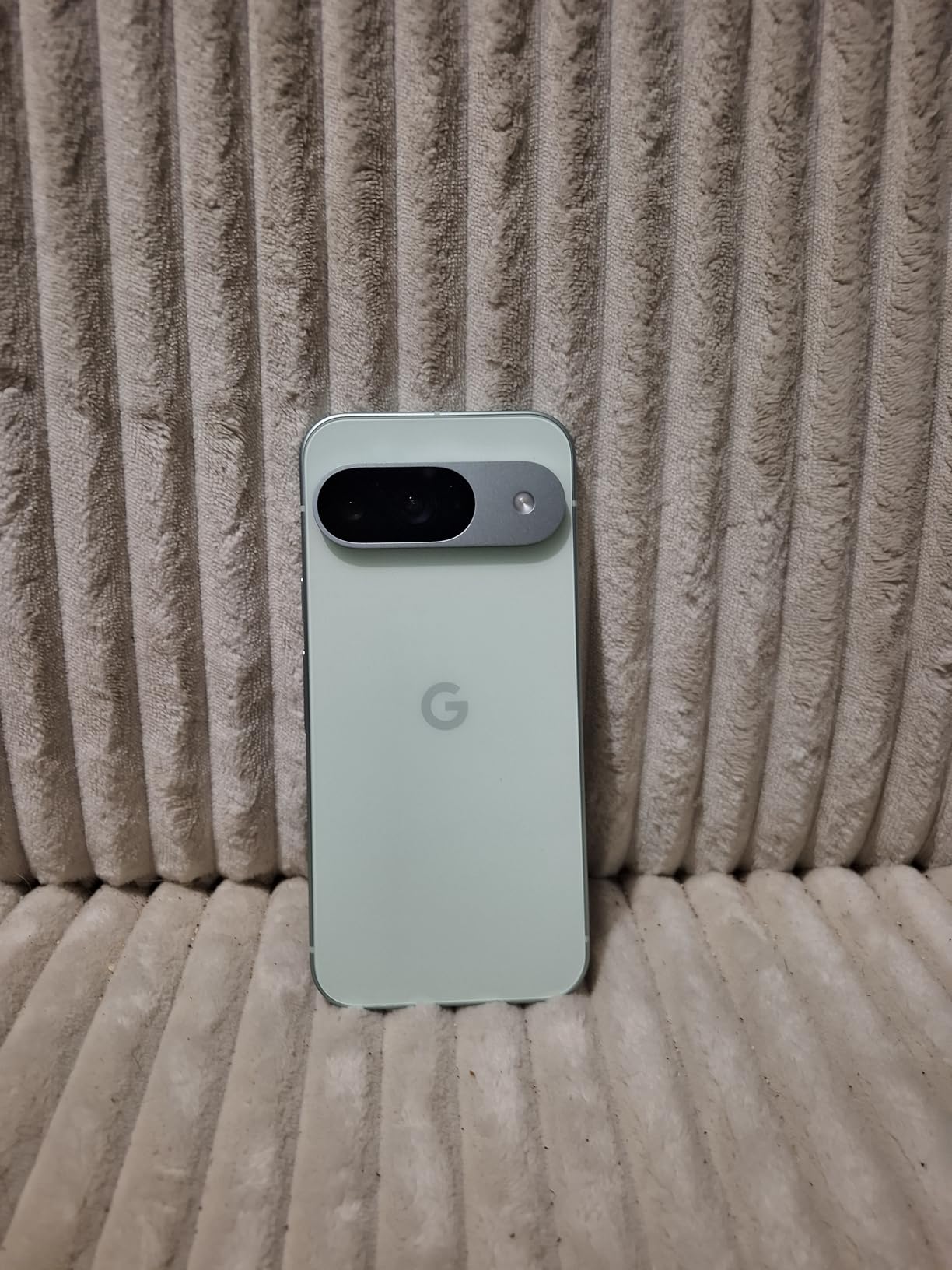 Google Pixel 9 - Unlocked Android Smartphone with Gemini, 24-Hour Battery, Advanced Camera, and 6.3 Google Pixel 9 - Unlocked Android Smartphone with Gemini, 24-Hour Battery, Advanced Camera, and 6.3
