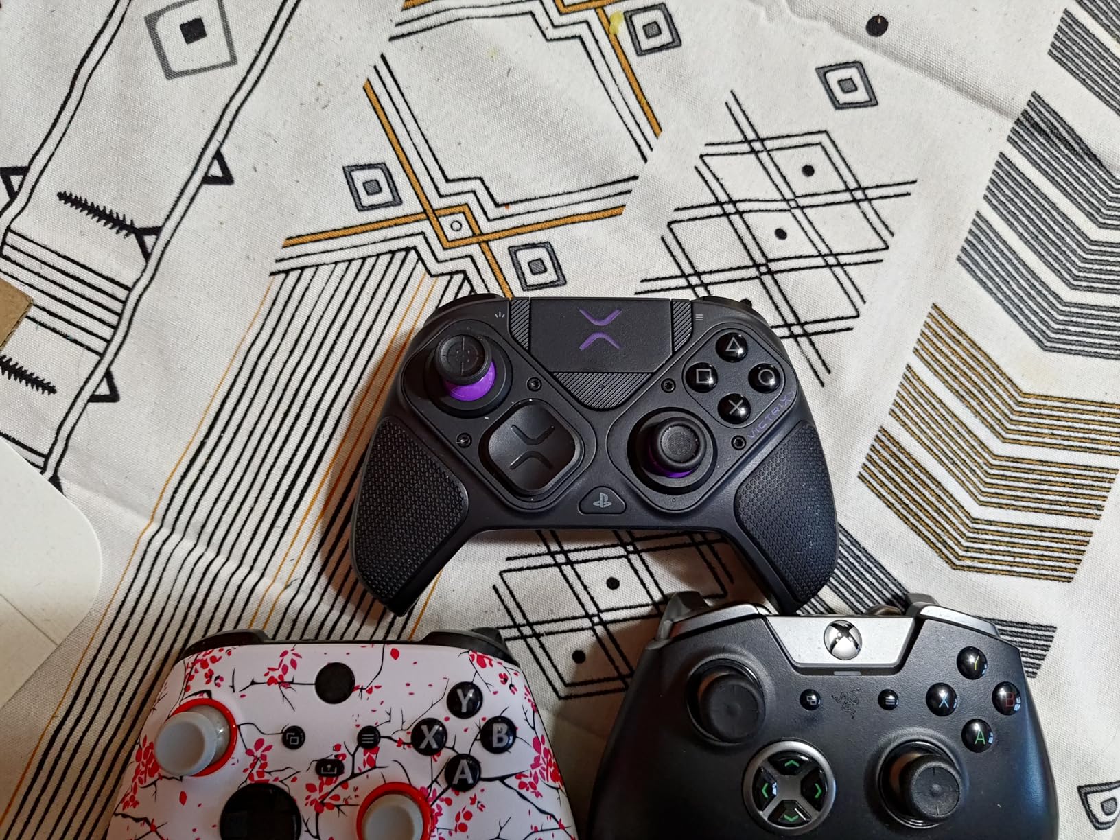 PDP Victrix Pro BFG Wireless Gaming Controller, Licensed for PlayStation, PS5/PS4/PC Gamepad, Sony 3D Audio, Modular Buttons/Triggers/Thumbstick, Customizable in App, Tekken 8 Rage Art Black/Pink/Teal Customer Review PDP Victrix Pro BFG Wireless Gaming Controller, Licensed for PlayStation, PS5/PS4/PC Gamepad, Sony 3D Audio, Modular Buttons/Triggers/Thumbstick, Customizable in App, Tekken 8 Rage Art Black/Pink/Teal - Customer Photo 3