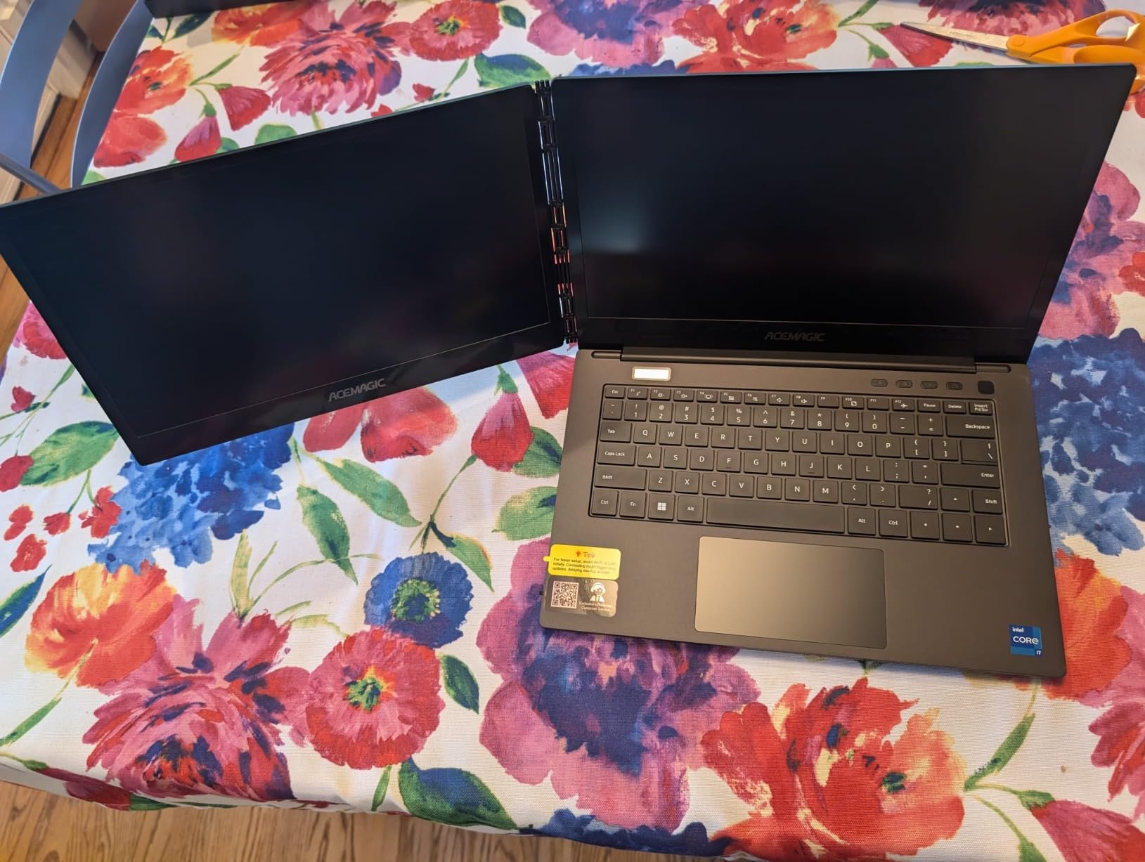 Dual Screen Laptop Computer 14 Dual Screen Laptop Computer 14