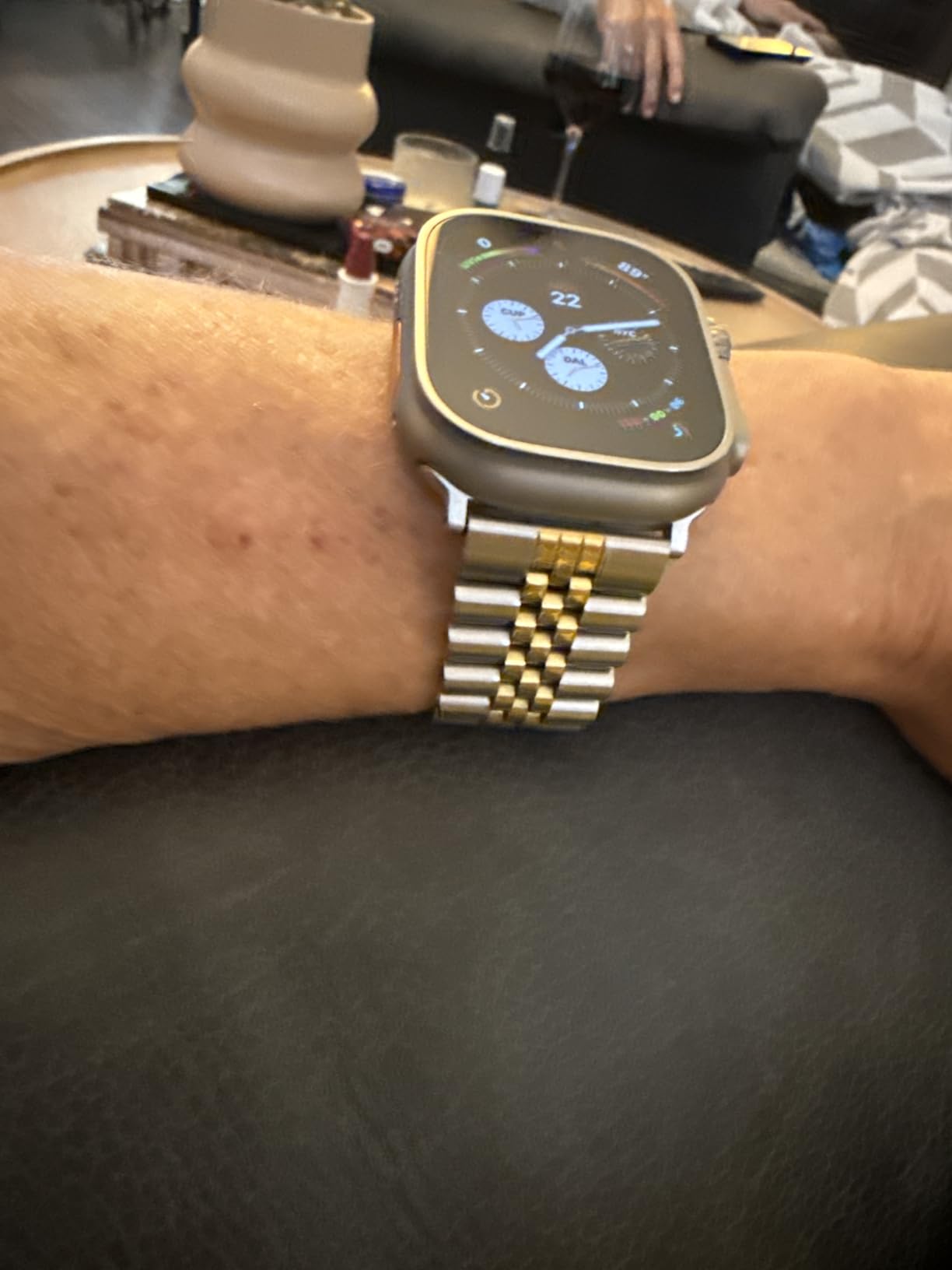 Apple Watch Ultra 2 [GPS + Cellular 49mm] Smartwatch, Sport Watch with Black Titanium Case with Dark Green Alpine Loop - M. Fitness Tracker, Precision GPS, Action Button, Carbon Neutral - Customer Photo 2