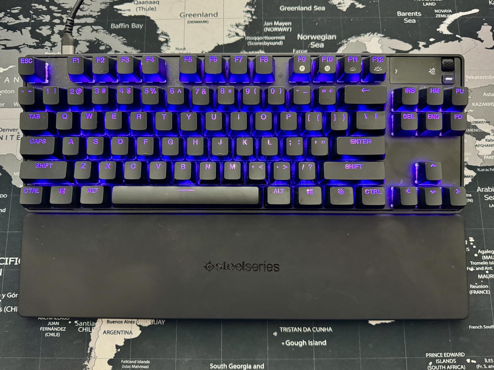 SteelSeries Apex Pro TKL Gen 3 OmniPoint 3.0 HyperMagnetic Switches - Adjustable Actuation - Rapid Trigger - Game-Ready Presets - Protection Mode - Rapid Tap/SOCD - OLED - RGB - PBT Keycaps - USB-C customer photo 1