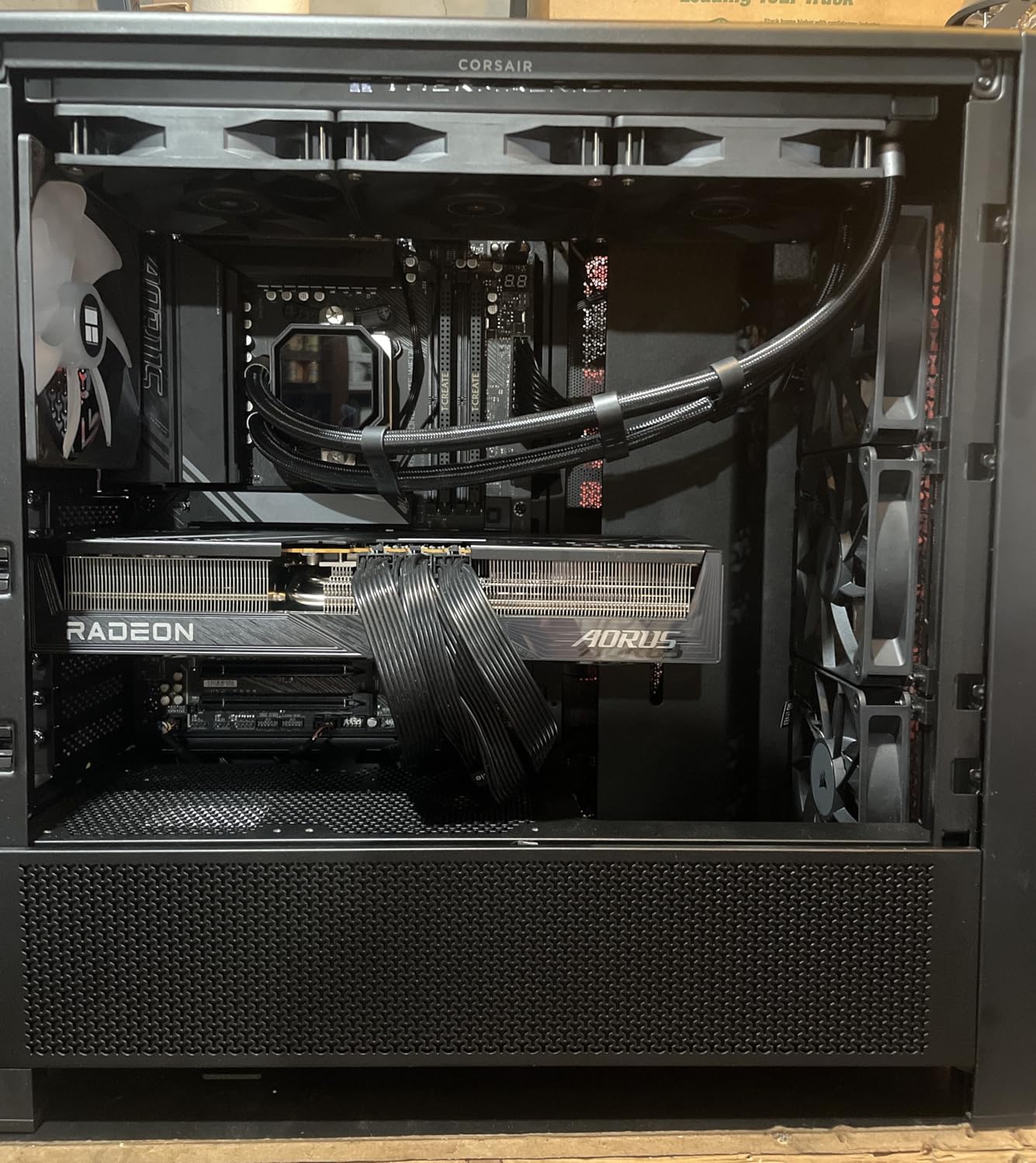 CORSAIR 4000D RS Frame Modular High Airflow Mid-Tower PC Case – 3X CORSAIR RS Fans – InfiniRail Fan Mounting System – Fits Multiple 360mm Radiators – Reverse Connector Motherboard Compatible – Black Customer Review CORSAIR 4000D RS Frame Modular High Airflow Mid-Tower PC Case – 3X CORSAIR RS Fans – InfiniRail Fan Mounting System – Fits Multiple 360mm Radiators – Reverse Connector Motherboard Compatible – Black - Customer Photo 1