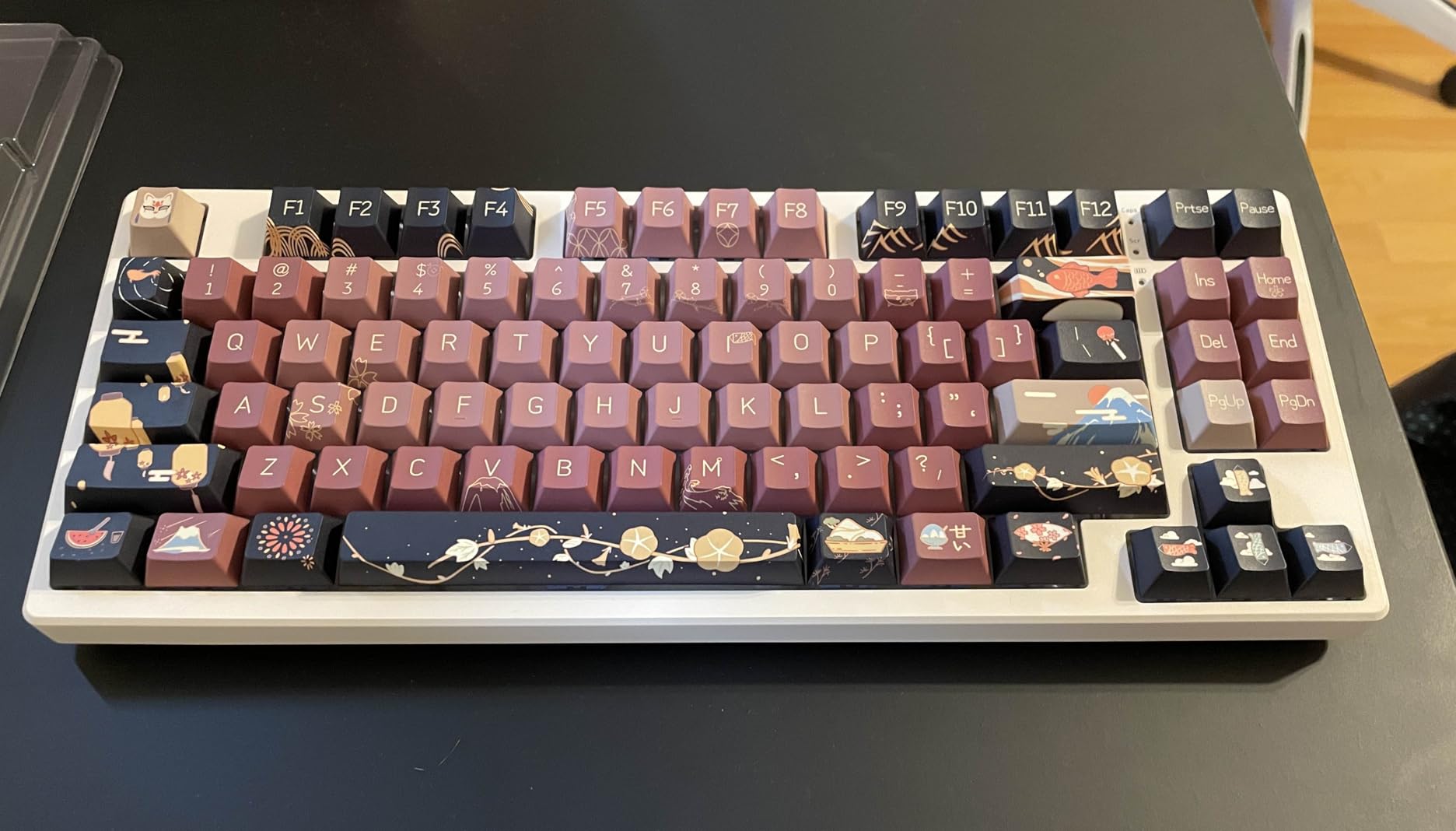 Wireless Mechanical Keyboard,Gasket Mounted with Creamy Sound,Bluetooth/2.4GHz/USB-C,Custom Hot Swappable,RGB Backlit,75% Compact Layout for Gaming/Typing/Win/Mac/PC(Textured Black,Linear Switch) - Customer Photo 2