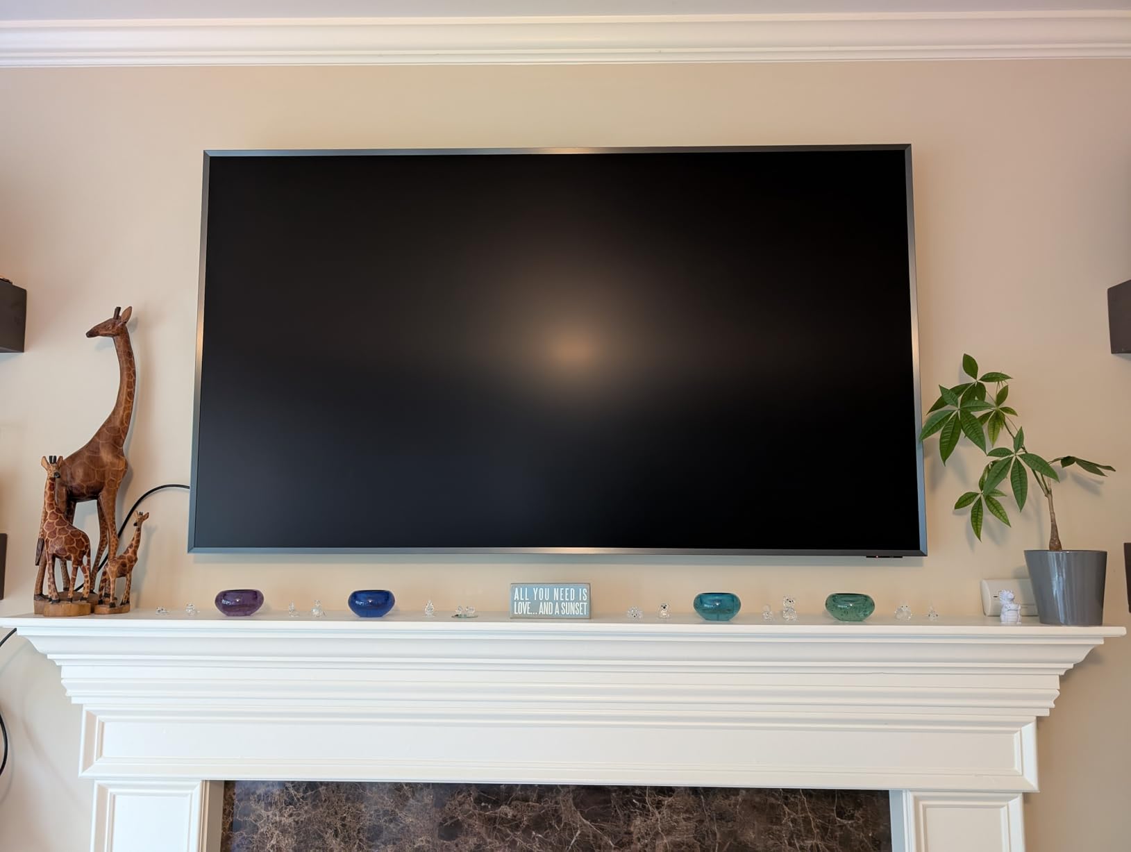 Samsung 85-Inch Class Neo QLED 8K QN900F Series, Vision AI, Mini LED Smart TV (2025 Model, 85QN900F) Neo Quantum HDR 8K Pro, Object Tracking Sound + w/Dolby Atmos, Glare Free, Alexa Built-in - Customer Photo 1