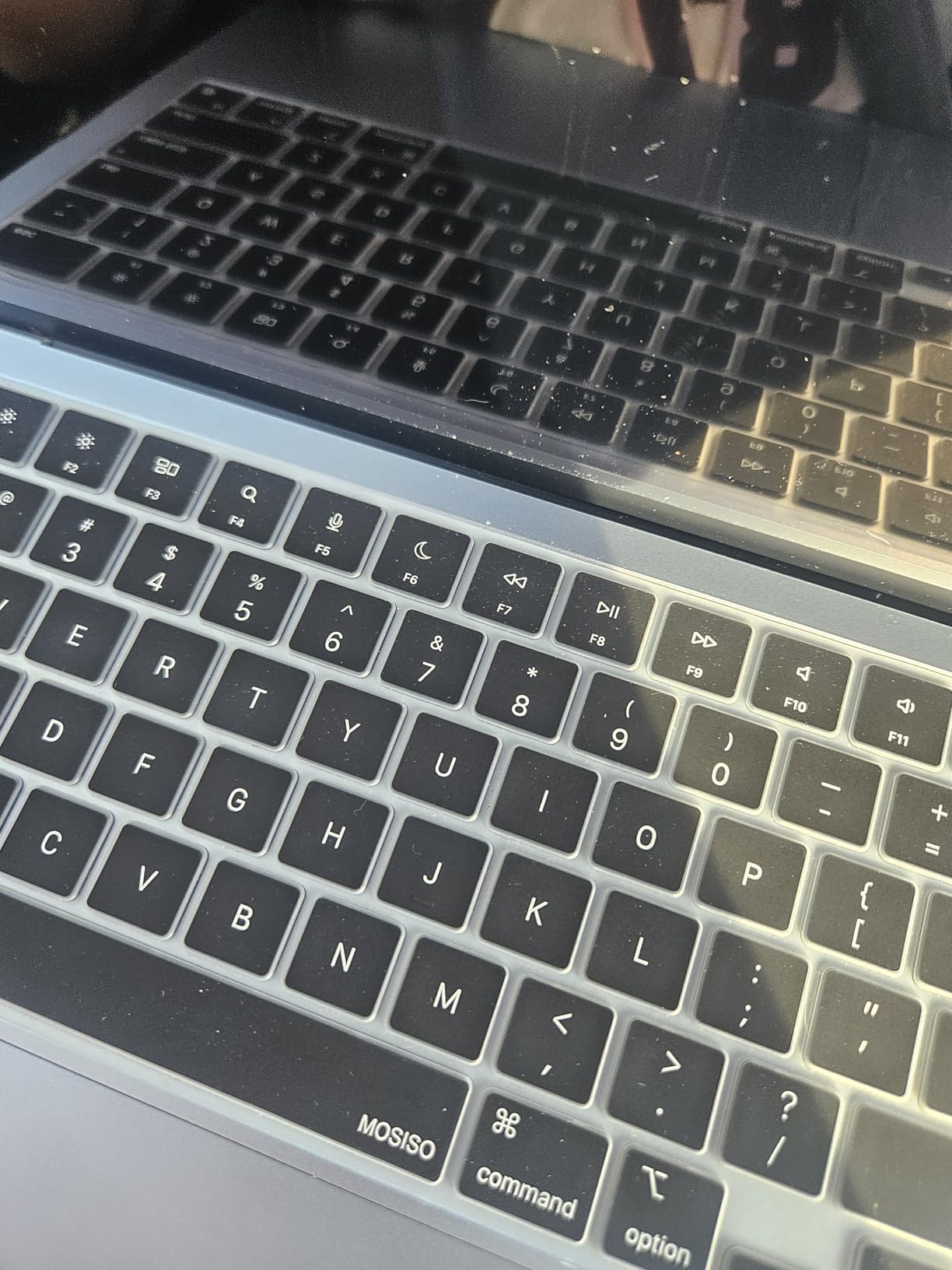 Apple 2025 MacBook Air 13-inch Laptop with M4 chip: Built for Apple Intelligence, 13.6-inch Liquid Retina Display, 16GB Unified Memory, 256GB SSD Storage, 12MP Center Stage Camera, Touch ID; Midnight Customer Review Apple 2025 MacBook Air 13-inch Laptop with M4 chip: Built for Apple Intelligence, 13.6-inch Liquid Retina Display, 16GB Unified Memory, 256GB SSD Storage, 12MP Center Stage Camera, Touch ID; Midnight - Customer Photo 1