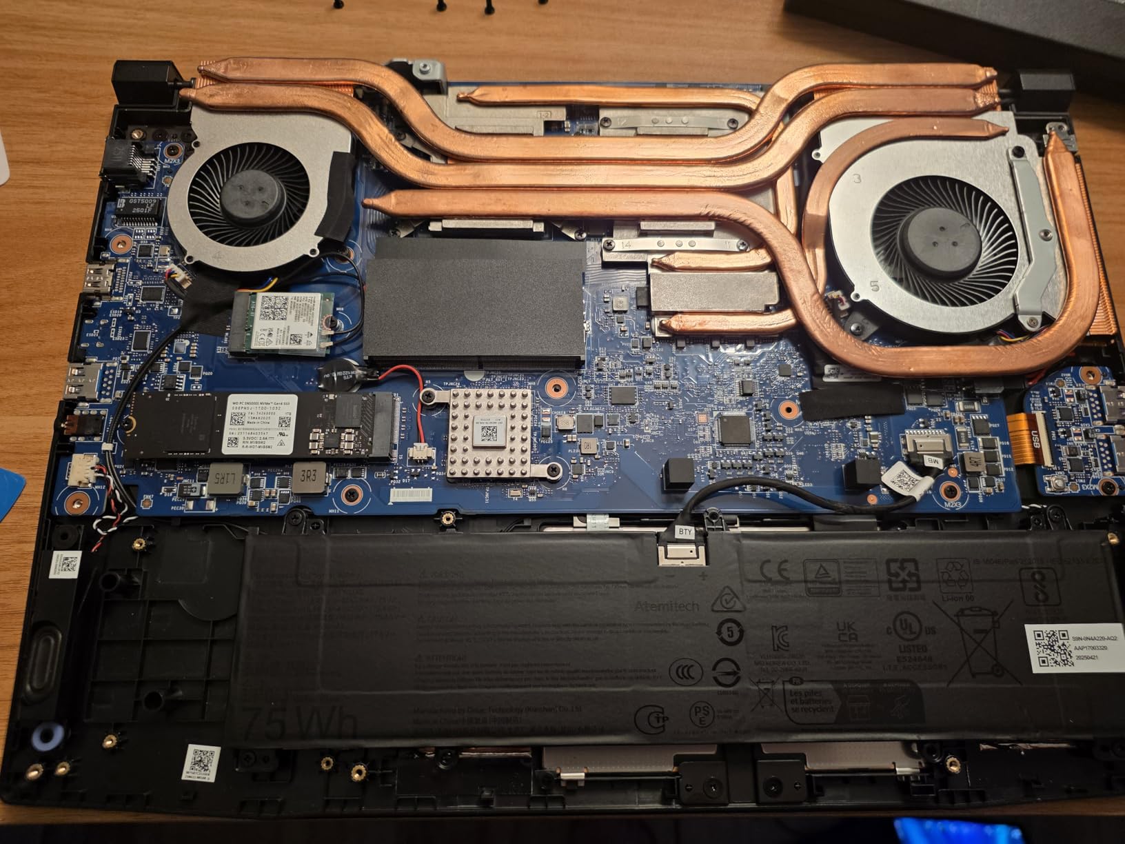 MSI Katana 15 HX 15.6 MSI Katana 15 HX 15.6