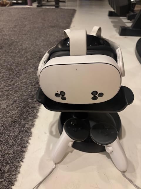Meta Quest 3S 128GB | VR Headset — Thirty-Three Percent More Memory — 2X Graphical Processing Power — Virtual Reality Without Wires — Exclusive Gorilla Tag Bundle and Instant Access to 40+ Games Customer Review Meta Quest 3S 128GB | VR Headset — Thirty-Three Percent More Memory — 2X Graphical Processing Power — Virtual Reality Without Wires — Exclusive Gorilla Tag Bundle and Instant Access to 40+ Games - Customer Photo 3