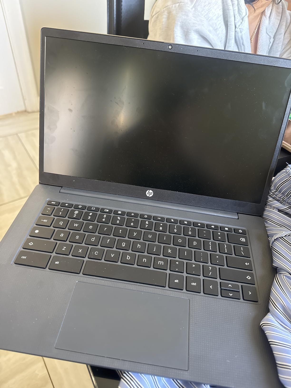 HP Chromebook 14 inch Laptop, HD Display, Intel Processor N100, 8 GB RAM, 128 GB UFS, UHD Graphics, Chrome OS, Chalkboard Gray, 14a-nf0099nr customer photo 1