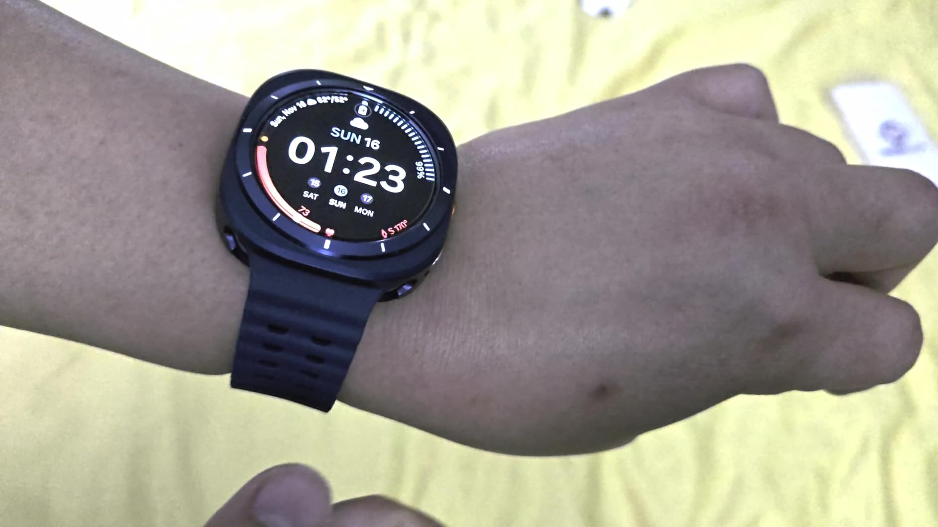 Galaxy Watch Ultra (2025) 47mm LTE Smartwatch, Titanium Casing, Advanced Sleep Coaching, Running Coach, Energy Score, Heart Rate Tracking, GPS, Titanium Silver [US Version, 2 Yr Warranty] - Customer Photo 2