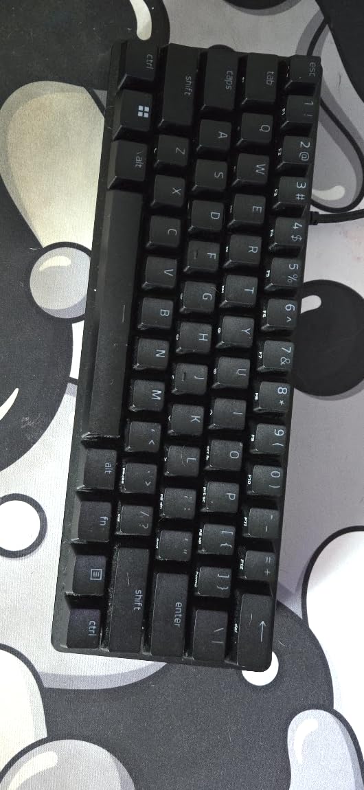 Razer Huntsman Mini 60% Gaming Keyboard: Linear Optical Switches - Rapid Trigger Mode - Chroma RGB Lighting - PBT Keycaps - Onboard Memory - Snap Tap - White - Customer Photo 1