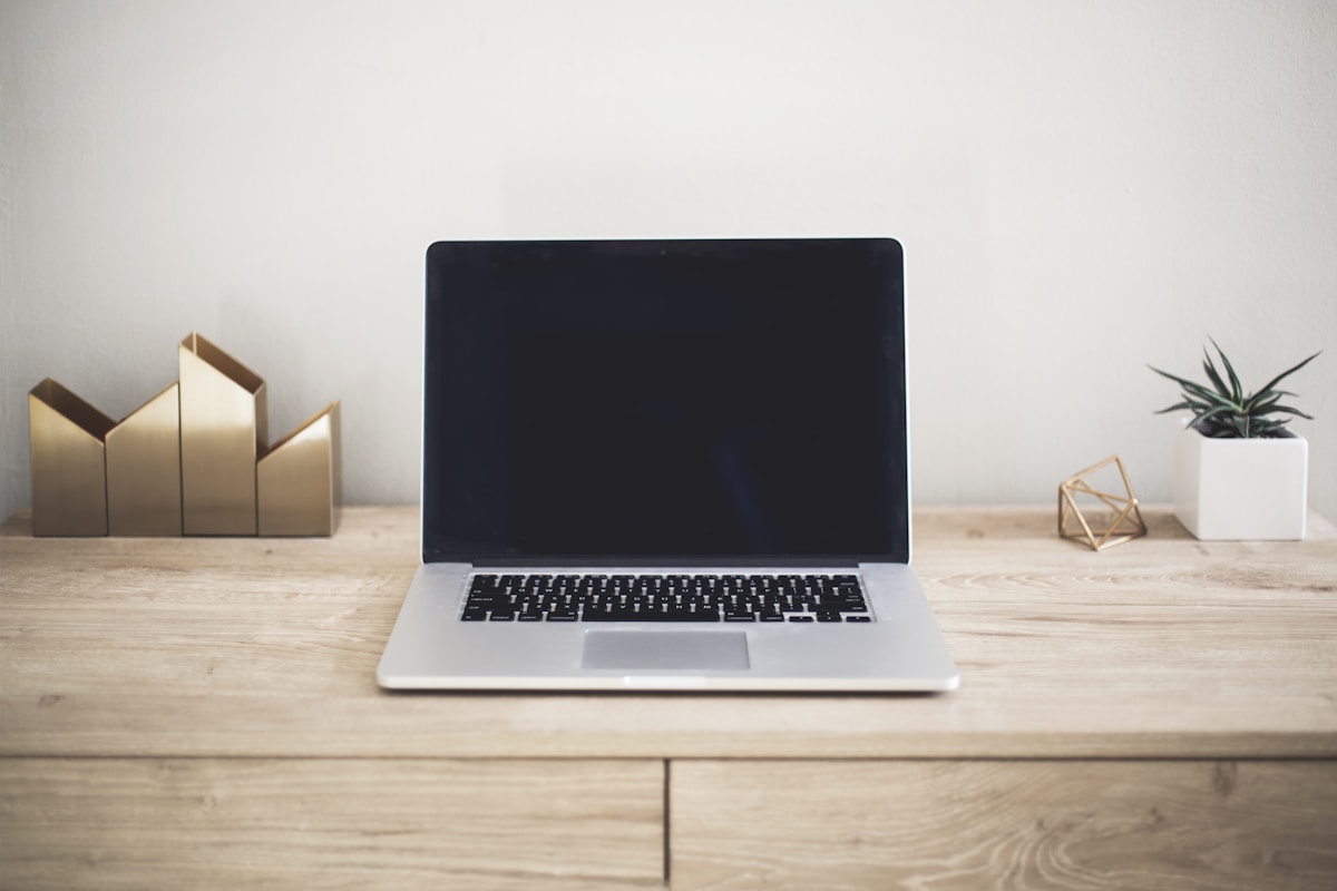 Best Cyber Monday Windows Laptop Deals [cy]: Expert Reviews & Comparisons - PropelRC