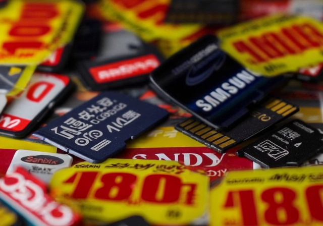 Best Black Friday microSD Card Deals [cy]: Expert Reviews & Buying Guide - findingdulcinea