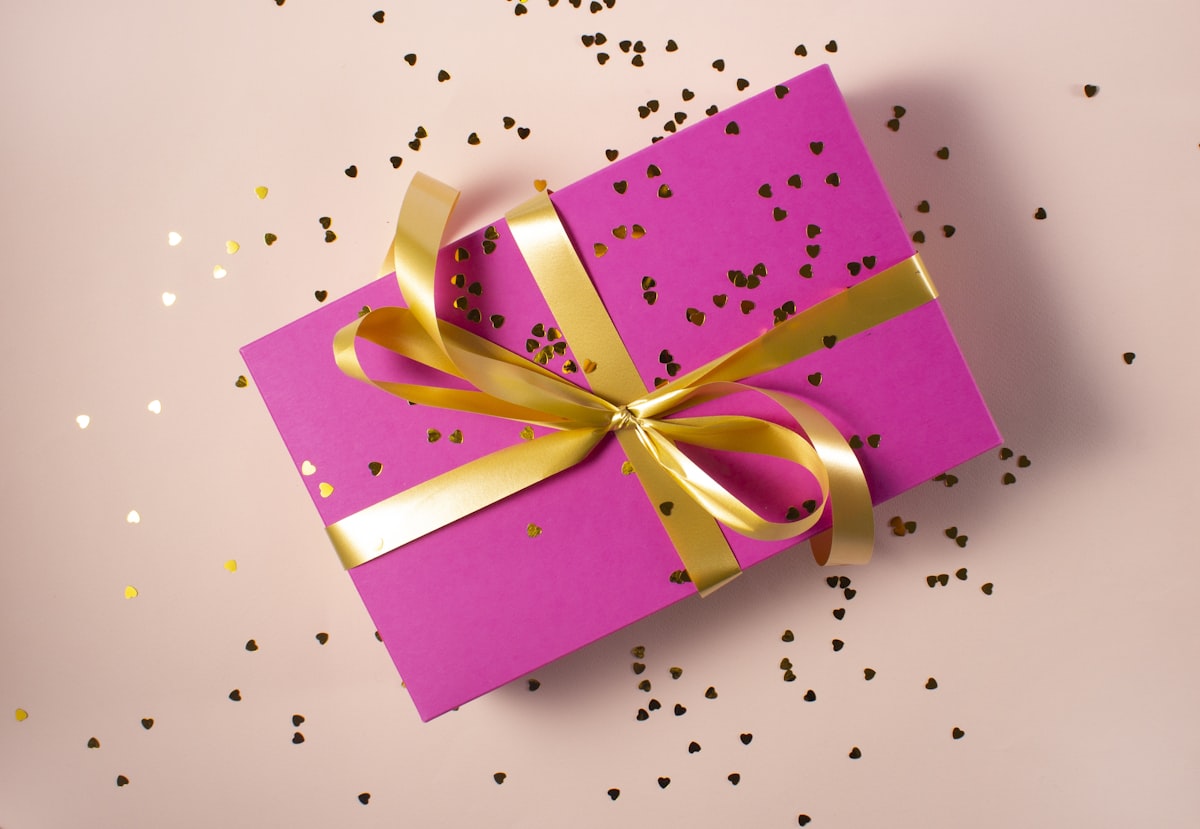 Gifts For Women Under 50 Dollars: 12 Thoughtful Presents That Impress - PropelRC