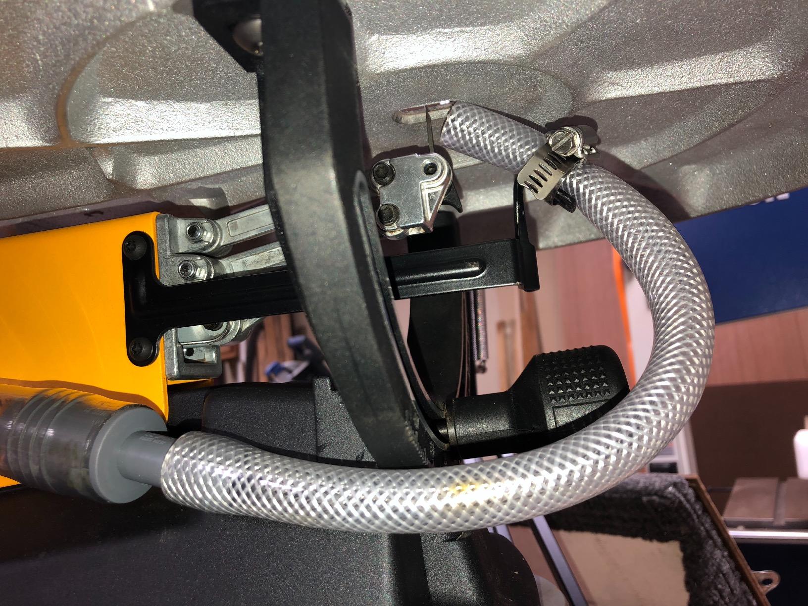 DEWALT Scroll Saw, 1.3 Amp, 20 in Steel Blade, With Variable-Speed Trigger, For Precise Cuts (DW788) customer photo 1