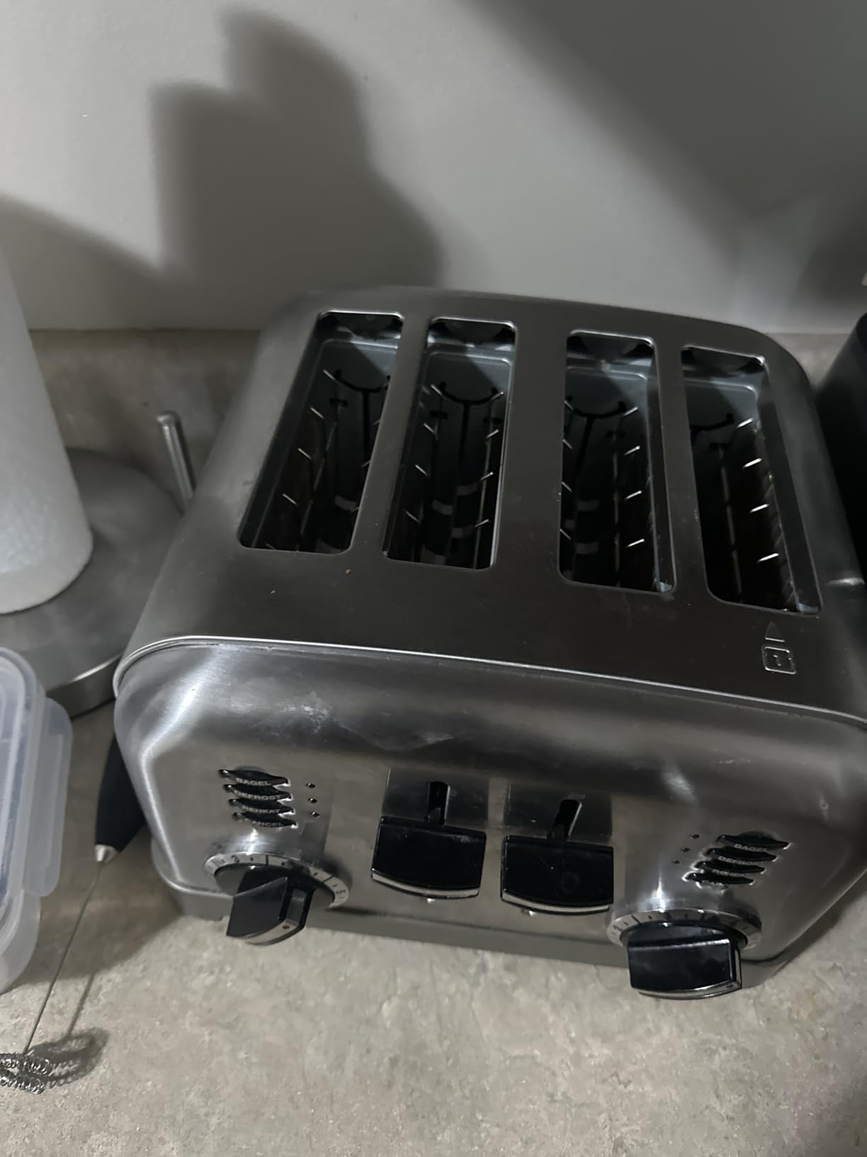 Cuisinart 4 Slice Compact Stainless Steel Toaster with Extra-Wide Slots for Bread, French Toast, Bagels & Pastries, Defrost & Reheat Functions, CPT-180P1, Brushed Stainless, Removable Crumb Tray customer photo 1