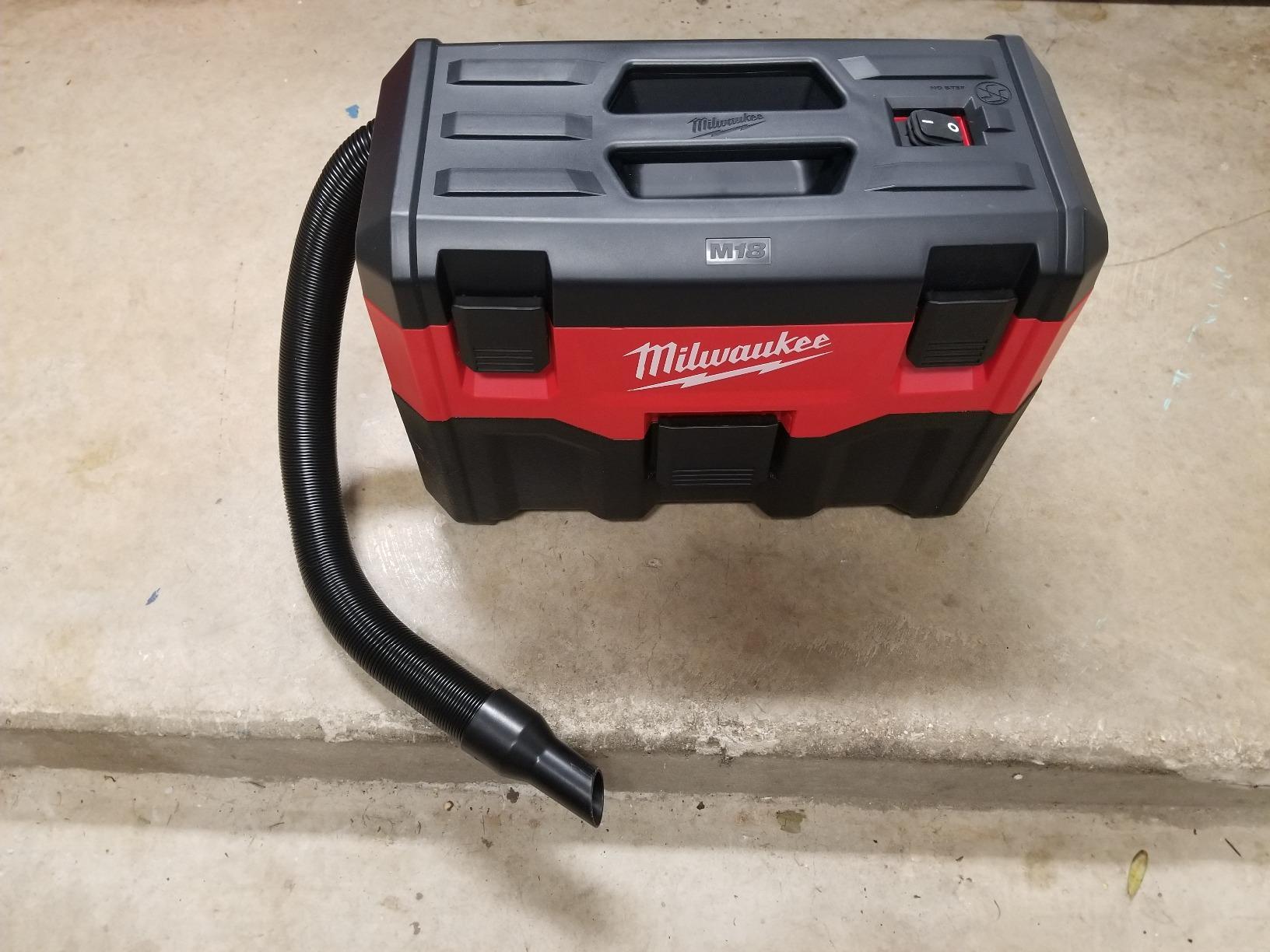 Milwaukee 0880-20 18-Volt Cordless Wet/Dry Vacuum, Red - Customer Photo 2