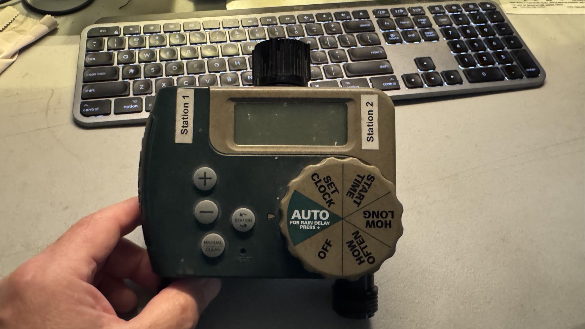 Orbit Programmable Digital Hose Watering Timer - 1 Outlet - Battery Powered - with LCD Screen - Built-in Rain Delay - Water-Resistant - 62061 customer photo 1