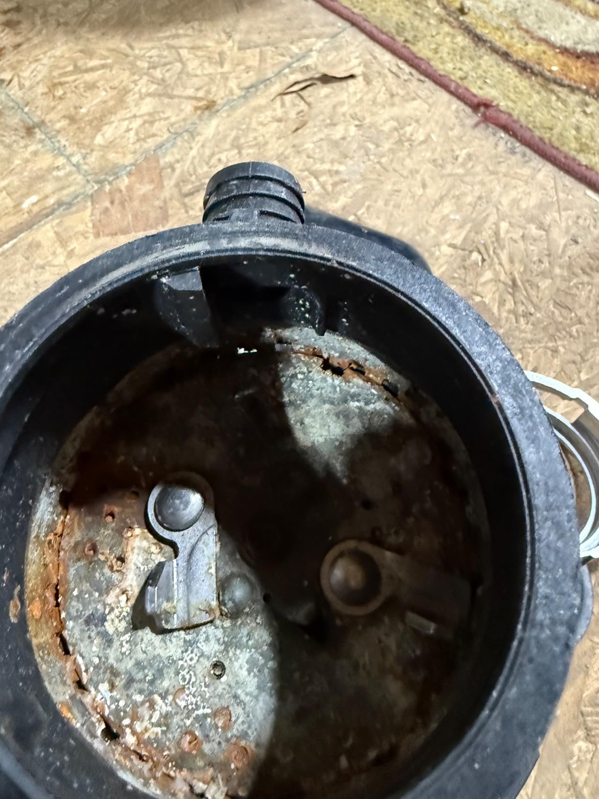GE Disposall Continuous Feed 1/3 Horsepower Motor Garbage Disposer, Good for Grinding: Cooked Pasta & Fruit Peels, Easy Install Kit & Power Cord Included, Recommended for 1-2 Person Homes, GFC325N - Customer Photo 2