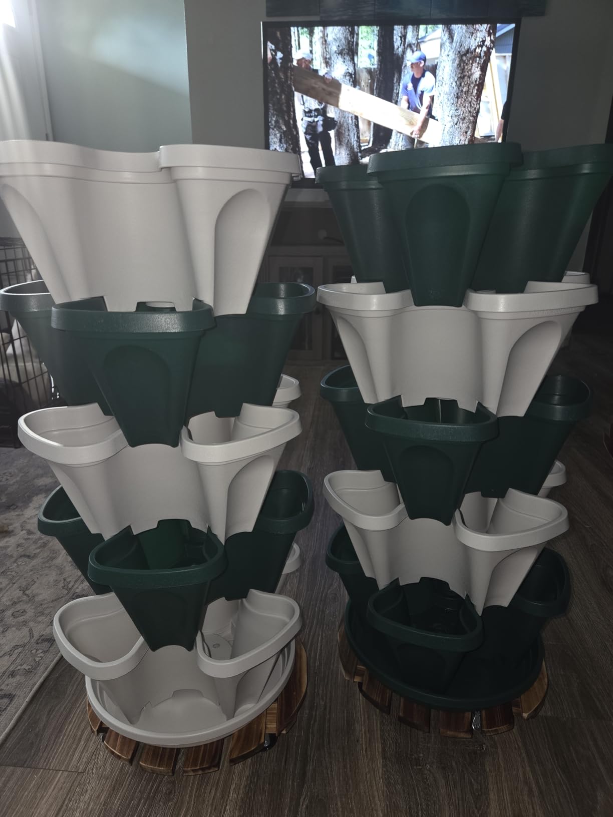 Mr. Stacky 1305-HG 5-Tier Stackable Strawberry, Herb, Flower, & Vegetable Planter - Vertical Gardening Indoor / Outdoor Stacking Garden Pots Hunter Green, 22.5 Quarts customer photo 2