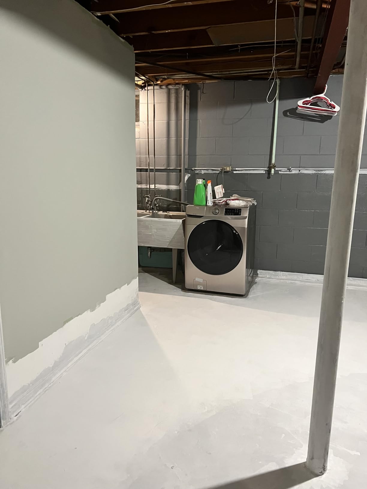 KILZ Basement and Masonry Waterproofing Paint, Interior/Exterior, White, 1 Gallon Customer Review KILZ Basement and Masonry Waterproofing Paint, Interior/Exterior, White, 1 Gallon - Customer Photo 1