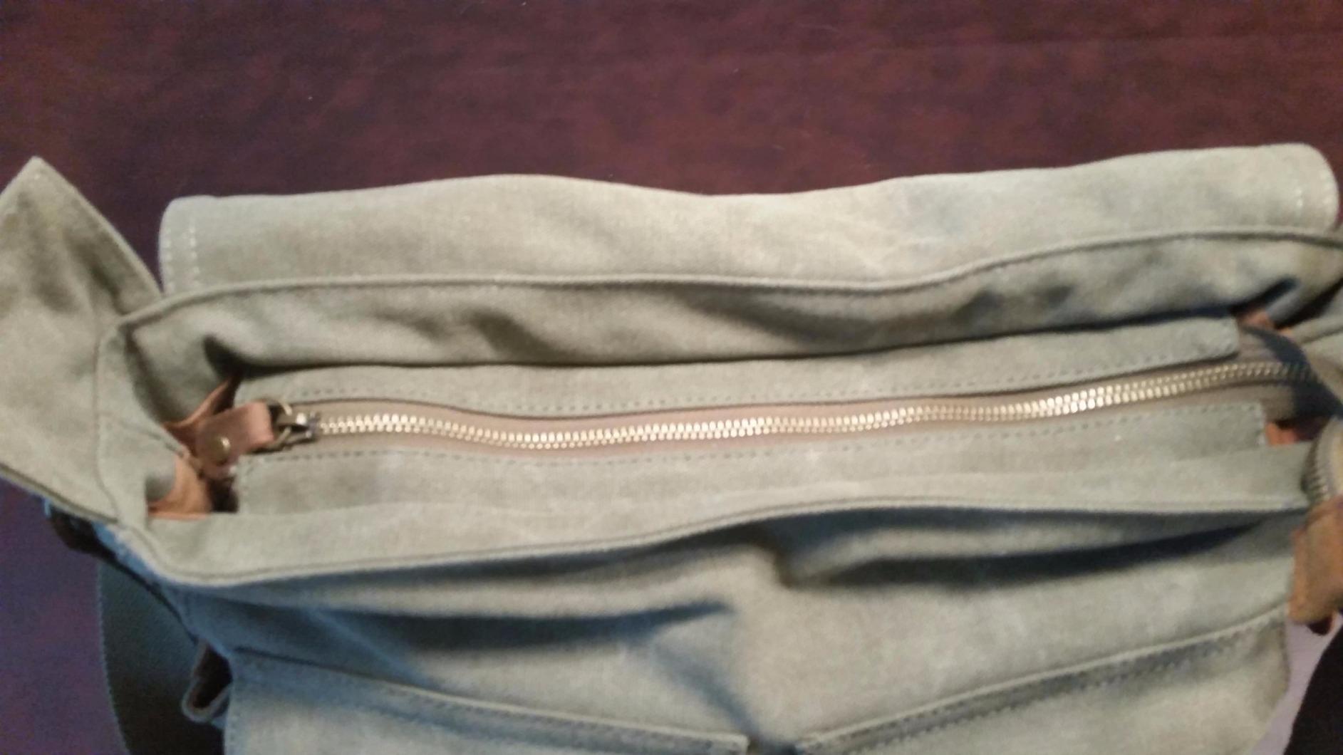 Kattee Leather Canvas Camera Bag Vintage DSLR SLR Messenger Shoulder Bag Customer Review Kattee Leather Canvas Camera Bag Vintage DSLR SLR Messenger Shoulder Bag - Customer Photo 1