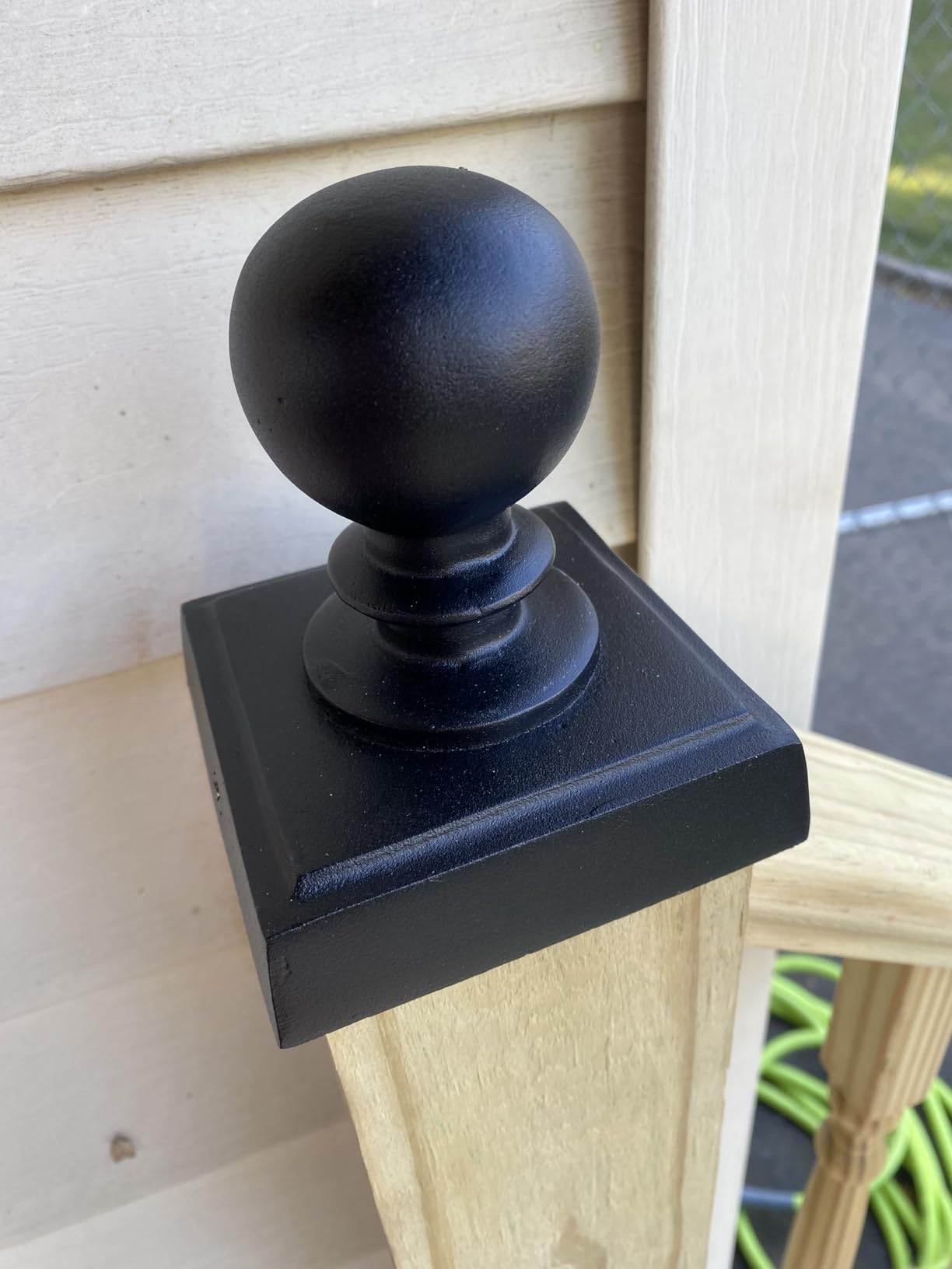 Nuvo Iron Ball Post Cap, 3 1/2