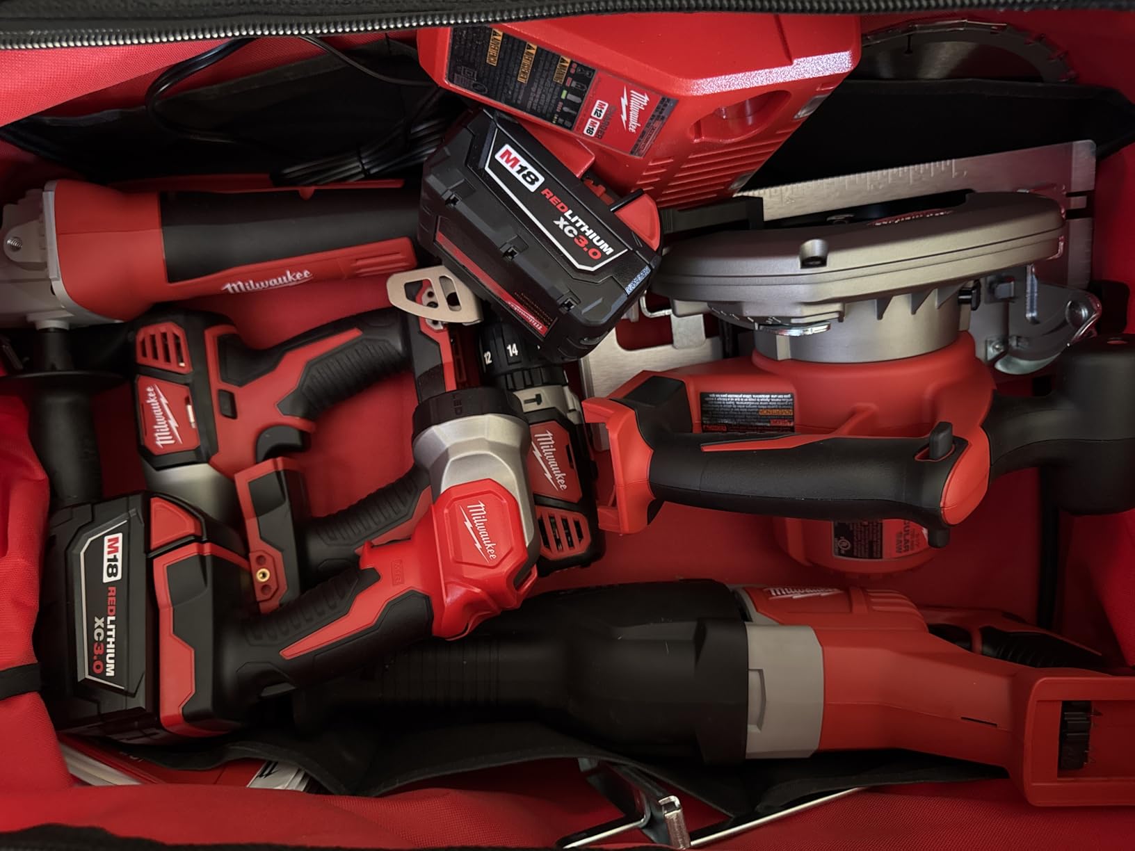 Milwaukee M18 Cordless LITHIUM-ION 6-Tool Combo Kit (2696-26) Customer Review Milwaukee M18 Cordless LITHIUM-ION 6-Tool Combo Kit (2696-26) - Customer Photo 1
