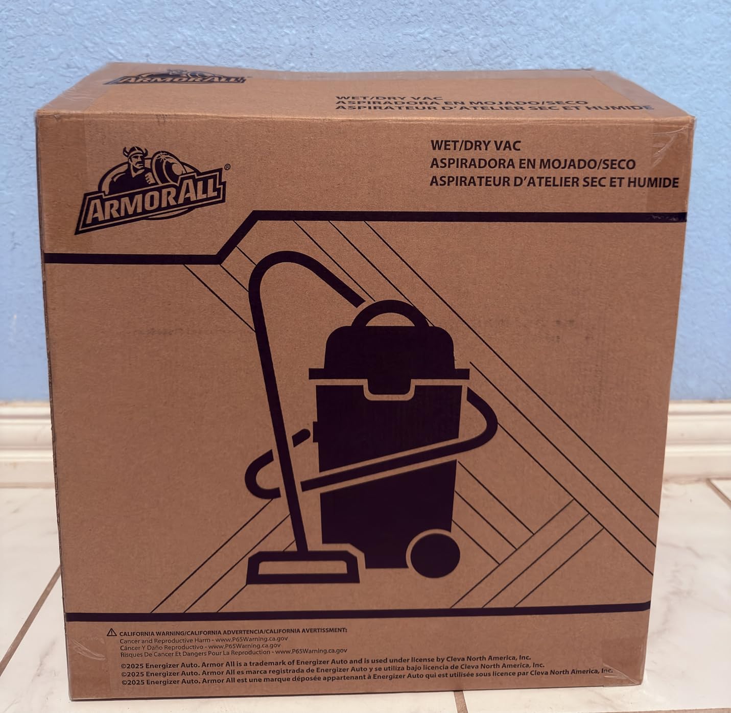 Armor All AA255W Wet/Dry Utility Vac 2.5 Gallon, 2.5-Gallon, 120 Volts (AC), Orange/Black customer photo 2