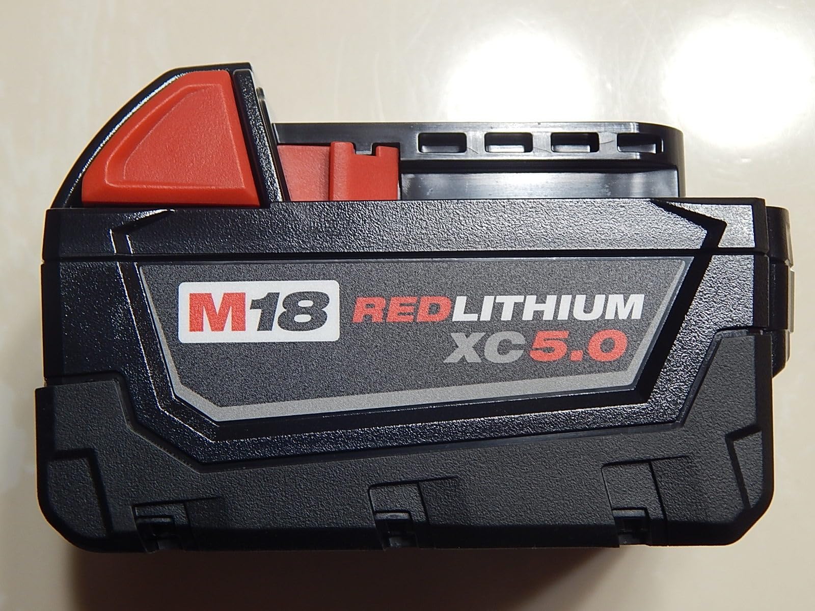 Milwaukee 48-59-1850 M18 RED LITHIUM XC 5.0 Ah Batteries (2) + 48-59-1812 M12 and M18 Multi Voltage Charger kit customer photo 2