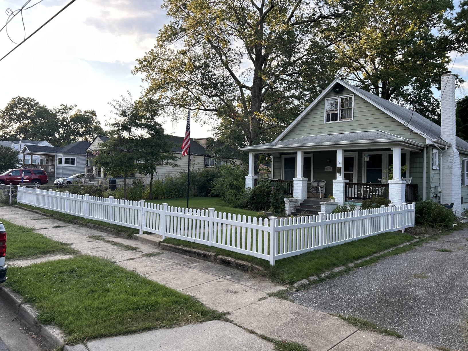 3ft H x 6ft W (1 Panel + 1 Post) No Dig WamBam Newport Fence Kit, White Vinyl Picket Fence, Easy Install Outdoor Barrier for Backyard or Patio, DIY Decorative Border, ZP19002 customer photo 1