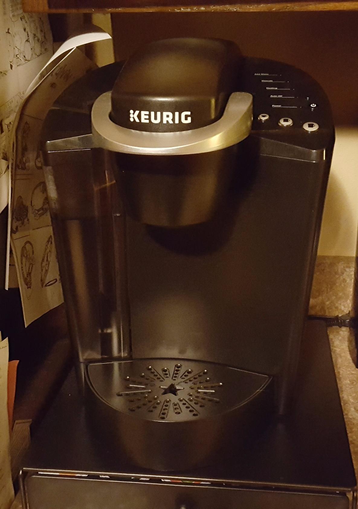 Keurig K-Classic Single Serve K-Cup Pod Coffee Maker, with 3 Brew Sizes, 48oz Removable Reservoir, Black Customer Review Keurig K-Classic Single Serve K-Cup Pod Coffee Maker, with 3 Brew Sizes, 48oz Removable Reservoir, Black - Customer Photo 1