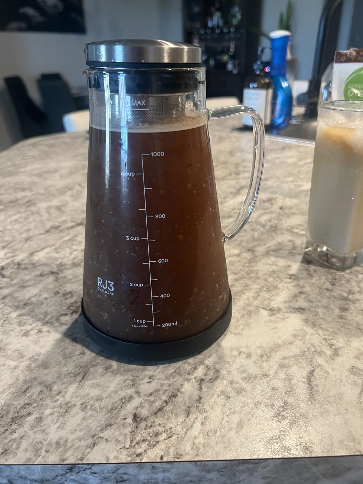 OVALWARE Airtight Cold Brew Iced Coffee Maker Pitcher and Tea Infuser with Spout - 1.0L / 34oz Ovalware RJ3 Brewing Glass Carafe with Removable Stainless Steel Filter Customer Review OVALWARE Airtight Cold Brew Iced Coffee Maker Pitcher and Tea Infuser with Spout - 1.0L / 34oz Ovalware RJ3 Brewing Glass Carafe with Removable Stainless Steel Filter - Customer Photo 2