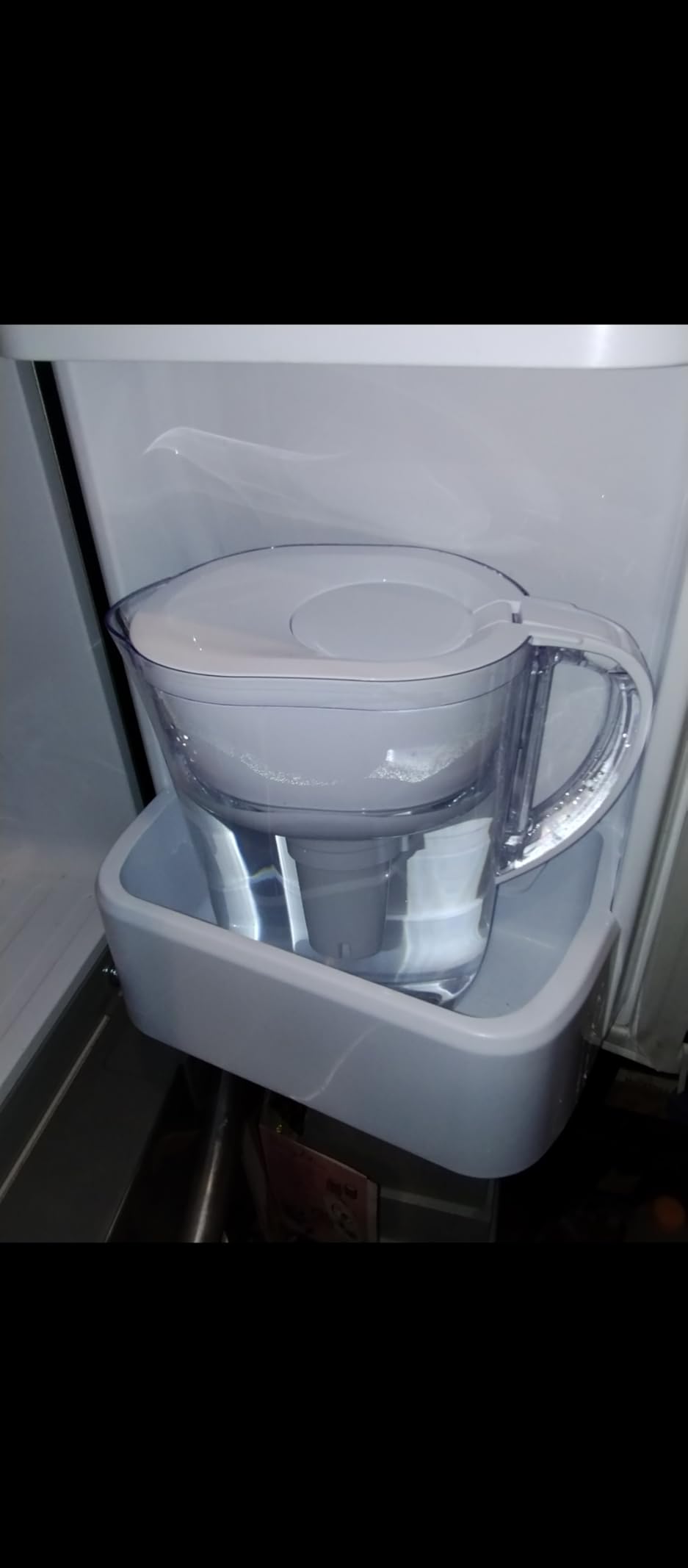 Brita Large Water Filter Pitcher for Tap and Drinking Water, Includes 1 Standard Filter, BPA-Free, Lasts Two Months, 10-Cup Capacity, Bright White customer photo 2