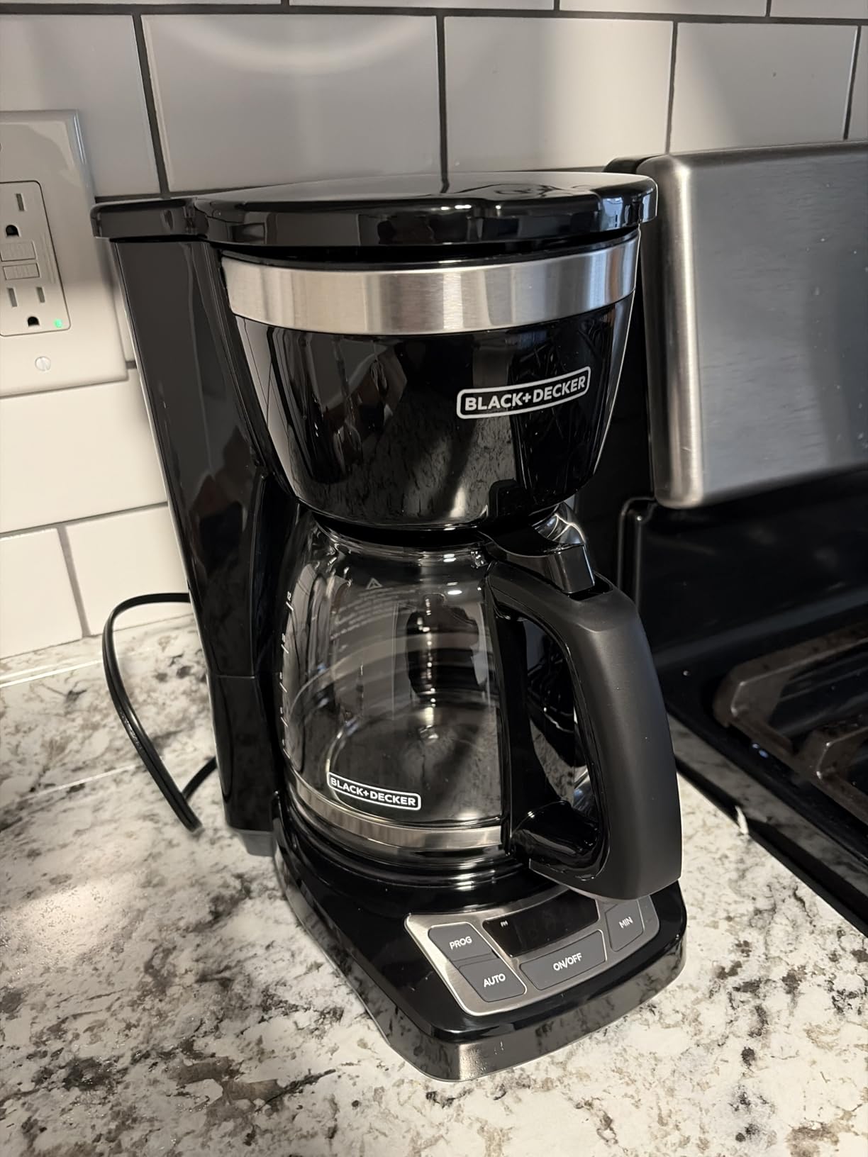 BLACK+DECKER 12-Cup Digital Coffee Maker, Programmable, Washable Basket Filter, Sneak-A-Cup, Auto Brew, Water Window, Keep Hot Plate, Black customer photo 2