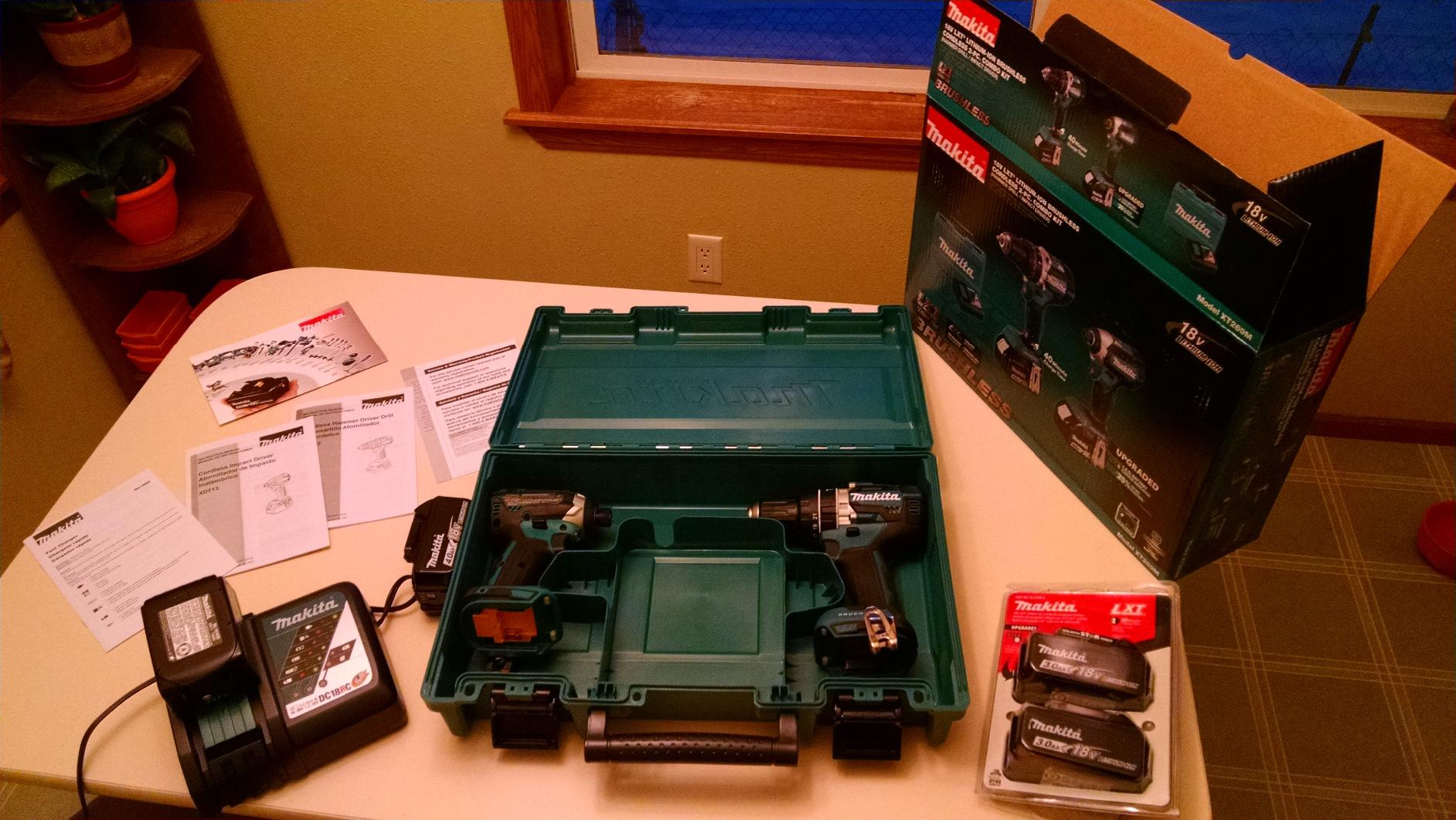 Makita XT269M 18V LXT Lithium-Ion Brushless Cordless 2-Pc. Combo Kit (4.0Ah), Blue - Customer Photo 1