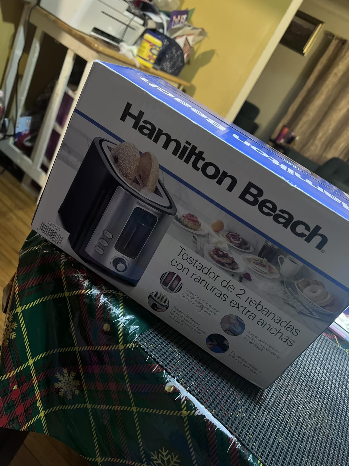 Hamilton Beach 2 Slice Extra Wide Slot Toaster with Bagel & Defrost Settings, Shade Selector with 7 Browning Levels, Toast Boost, Auto Shutoff, Black & Stainless Steel (22633) Customer Review Hamilton Beach 2 Slice Extra Wide Slot Toaster with Bagel & Defrost Settings, Shade Selector with 7 Browning Levels, Toast Boost, Auto Shutoff, Black & Stainless Steel (22633) - Customer Photo 1