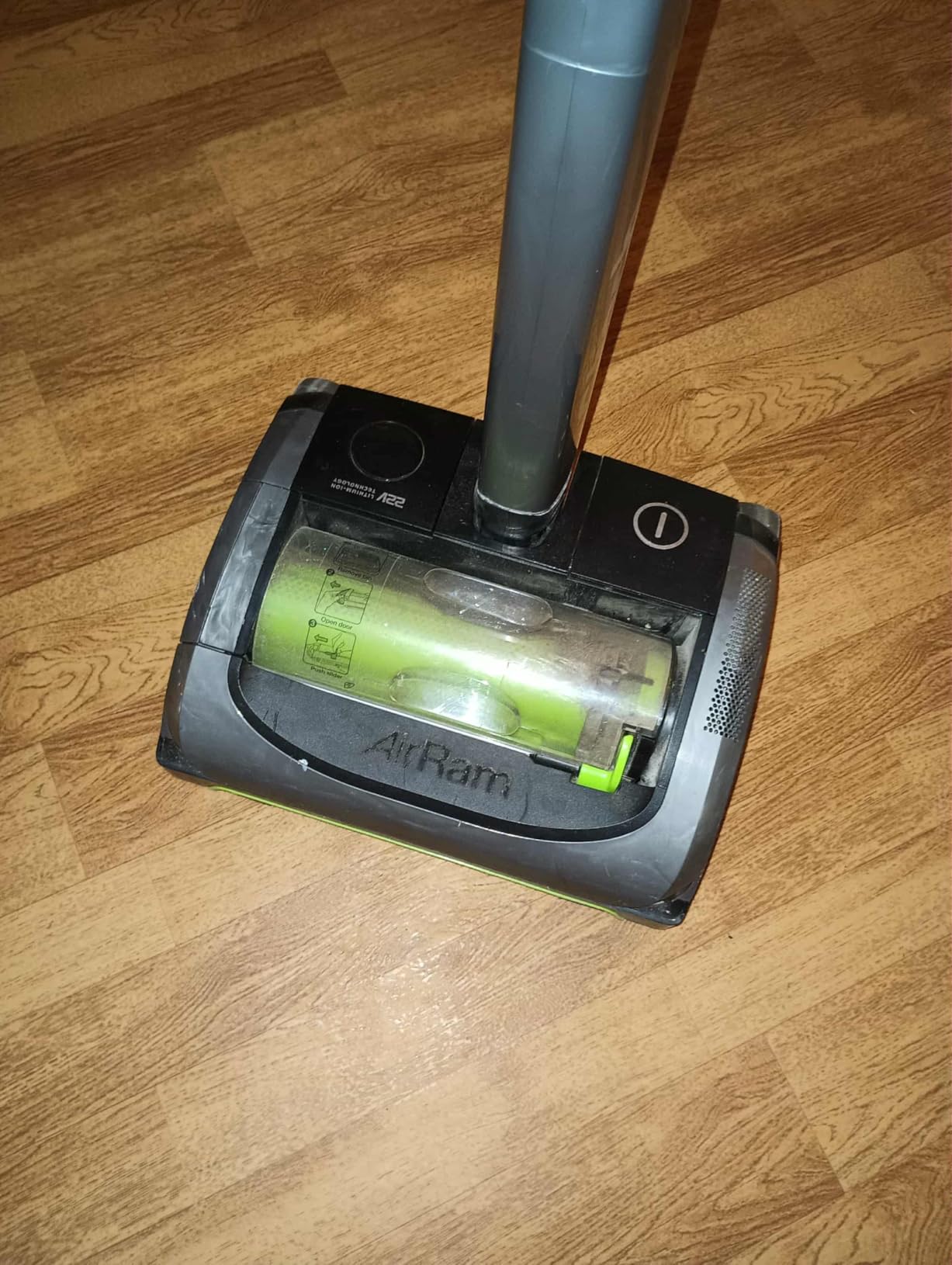 Gtech AirRAM MK2 Cordless Vacuum Cleaner with Powered Brush Head - Perfect for Carpet and Hardwood Floors - Rechargeable 22v Li-ion Battery - Lightweight (7 lbs.) Customer Review Gtech AirRAM MK2 Cordless Vacuum Cleaner with Powered Brush Head - Perfect for Carpet and Hardwood Floors - Rechargeable 22v Li-ion Battery - Lightweight (7 lbs.) - Customer Photo 1