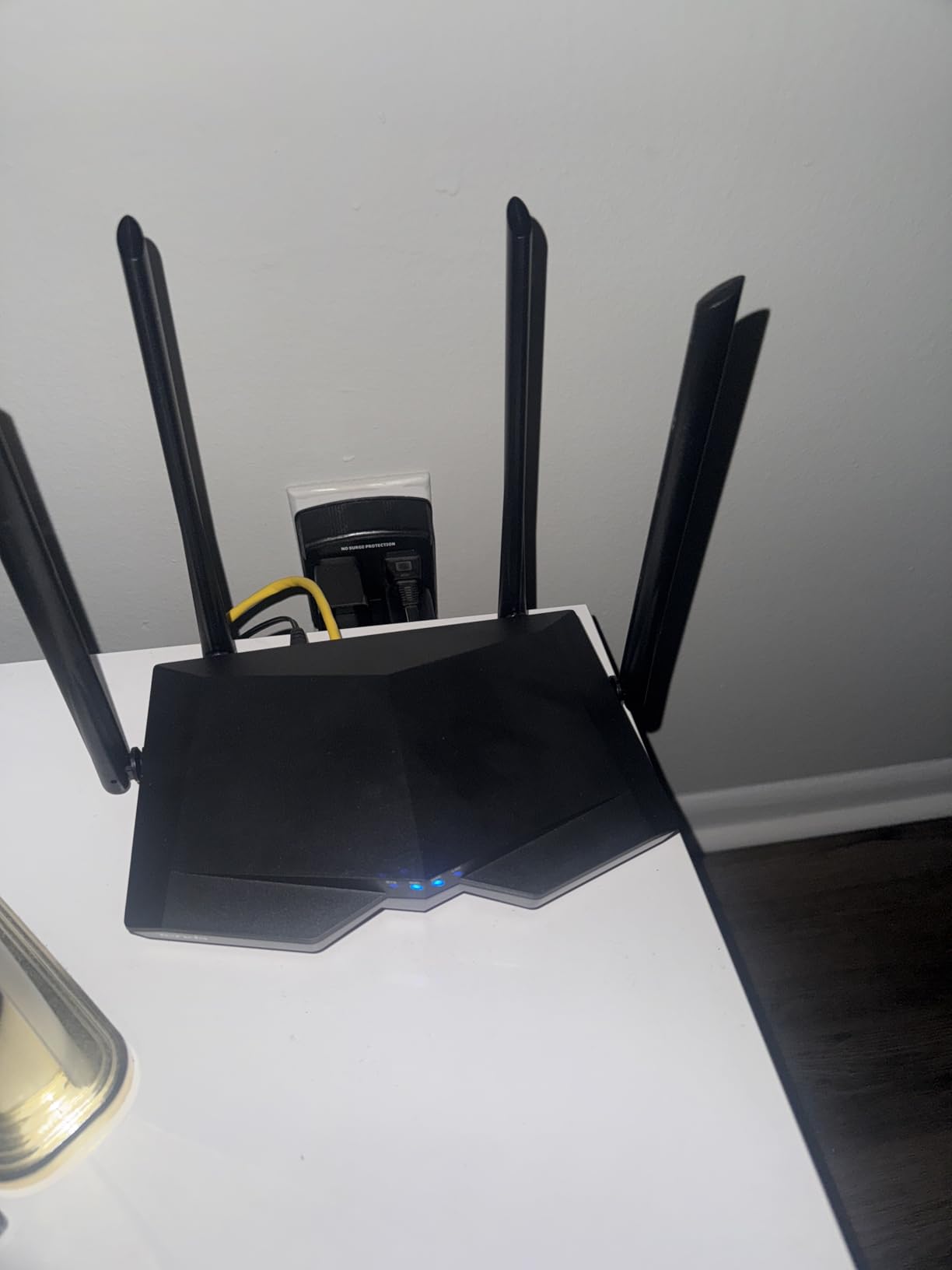 Tenda AC1200 Smart WiFi Router, High Speed Dual Band Wireless Internet Router with Smart APP, 4 x 100 Mbps Fast Ethernet Ports, Supports Guest WiFi, Access Point Mode, IPv6 and Parental Controls(AC6) Customer Review Tenda AC1200 Smart WiFi Router, High Speed Dual Band Wireless Internet Router with Smart APP, 4 x 100 Mbps Fast Ethernet Ports, Supports Guest WiFi, Access Point Mode, IPv6 and Parental Controls(AC6) - Customer Photo 1