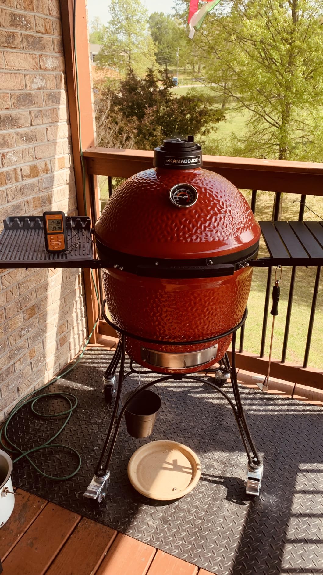 Kamado Joe Classic Joe Series II 18-inch Standalone Ceramic Charcoal Grill and Smoker with AirLift Hinge, Kontrol Tower Top Vent - Customer Photo 2