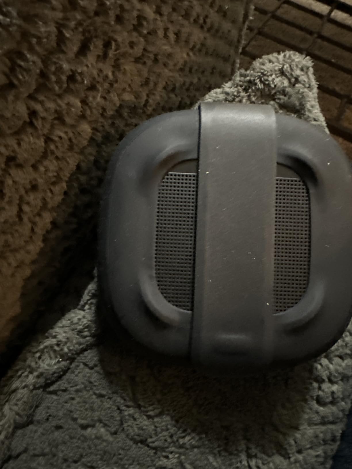 Bose SoundLink Micro Bluetooth Speaker: Small Portable Waterproof Speaker with Microphone, Black Customer Review Bose SoundLink Micro Bluetooth Speaker: Small Portable Waterproof Speaker with Microphone, Black - Customer Photo 2