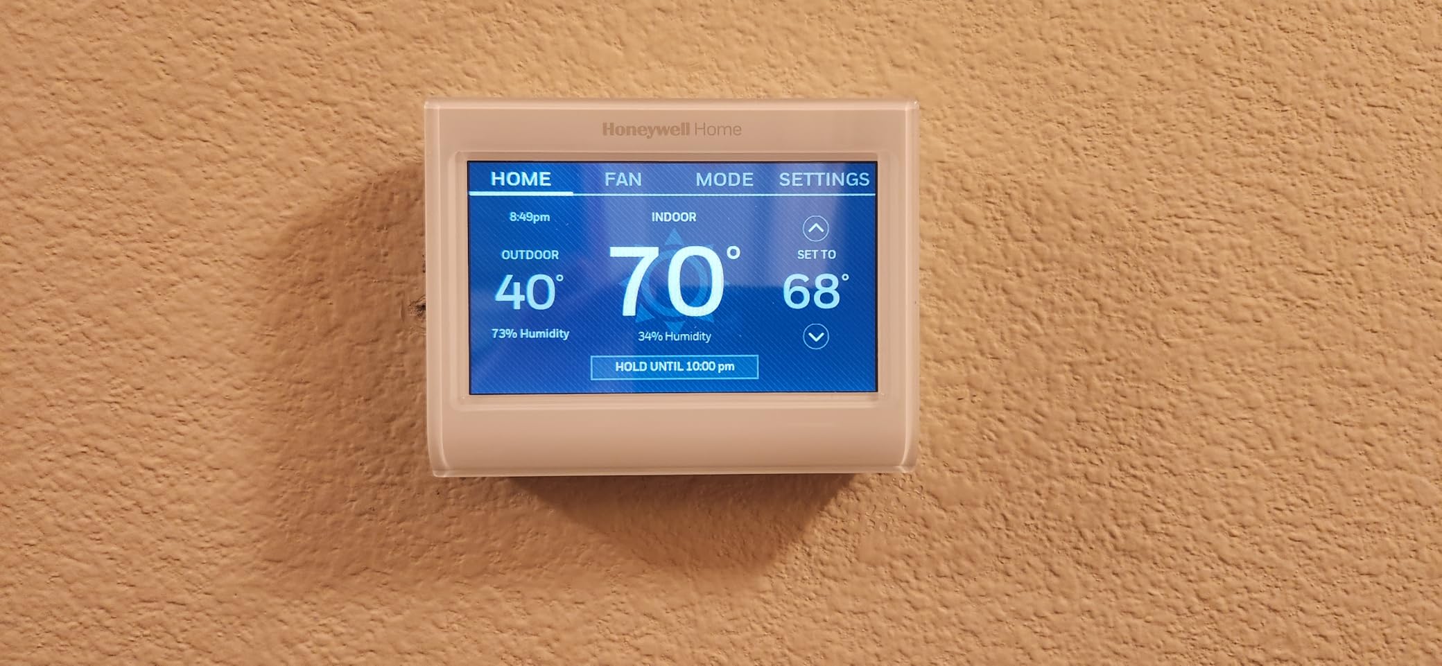 Honeywell Home RTH9585WF1004 Wi-Fi Smart Color Thermostat Customer Review Honeywell Home RTH9585WF1004 Wi-Fi Smart Color Thermostat - Customer Photo 1