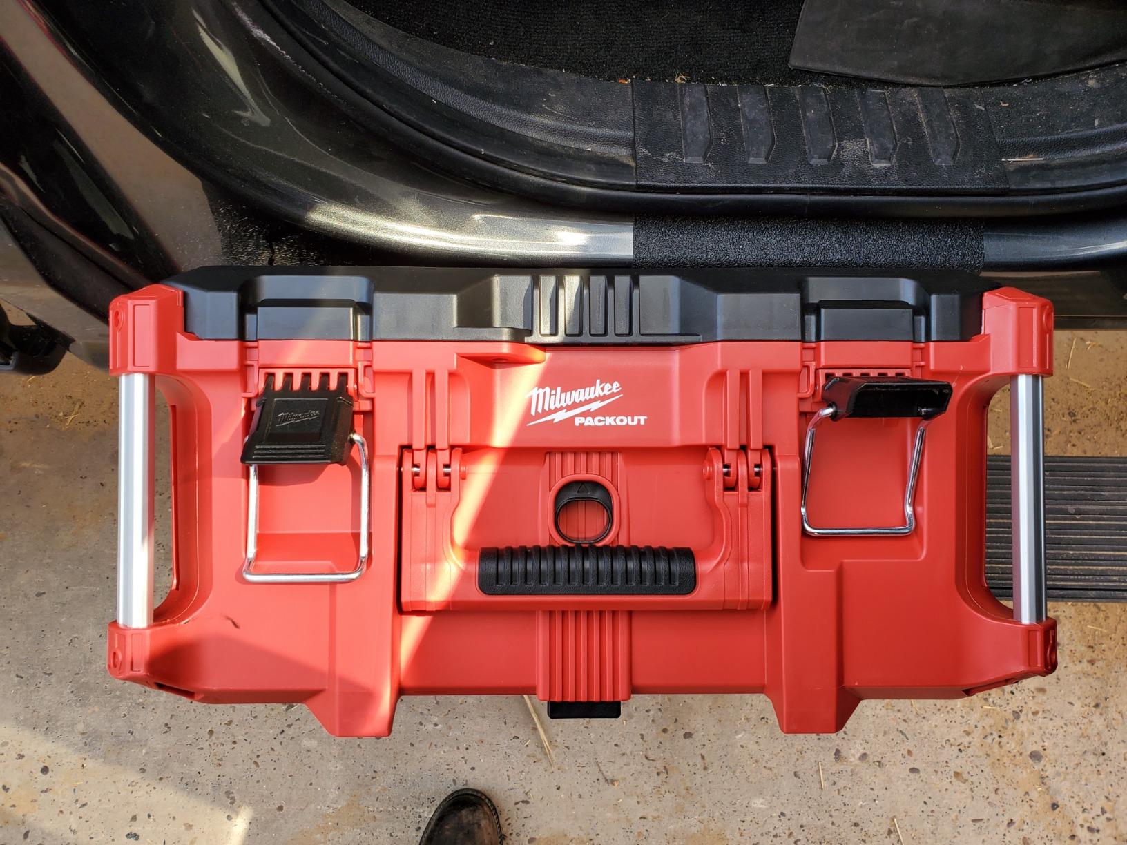 Milwaukee Electric Tool 48-22-8425 Pack out, Large Tool Box, Red Customer Review Milwaukee Electric Tool 48-22-8425 Pack out, Large Tool Box, Red - Customer Photo 1