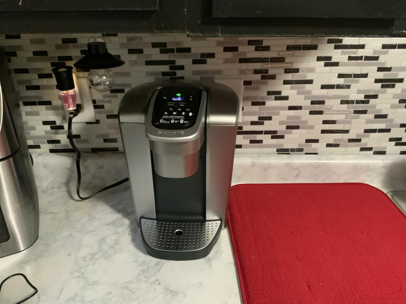 Keurig K-Elite Single Serve K-Cup Pod Coffee Maker, with Strength and Temperature Control, Iced Coffee Capability, 8 to 12oz Brew Size, Programmable, Brushed Slate - Customer Photo 4