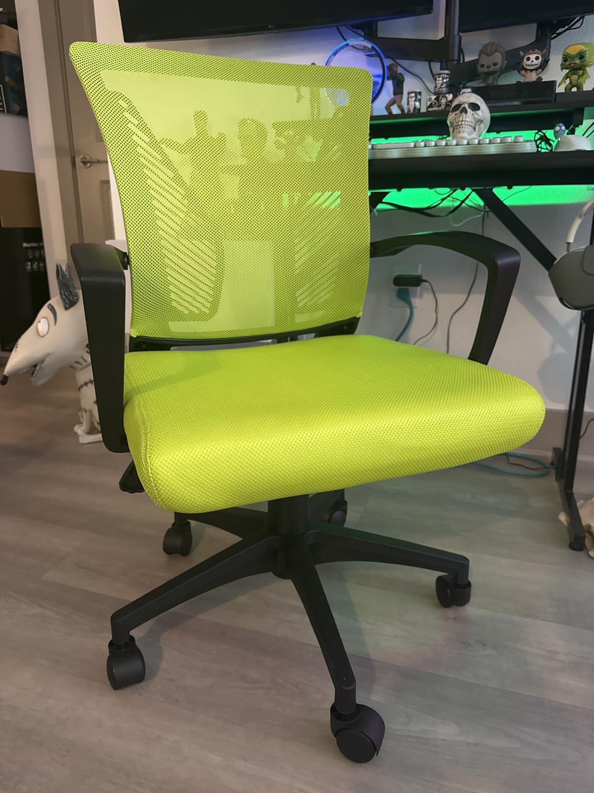 Furmax Office Chair Ergonomic Computer Desk Mesh Chair Mid Back Swivel Lumbar Support with Armrest Customer Review Furmax Office Chair Ergonomic Computer Desk Mesh Chair Mid Back Swivel Lumbar Support with Armrest - Customer Photo 2