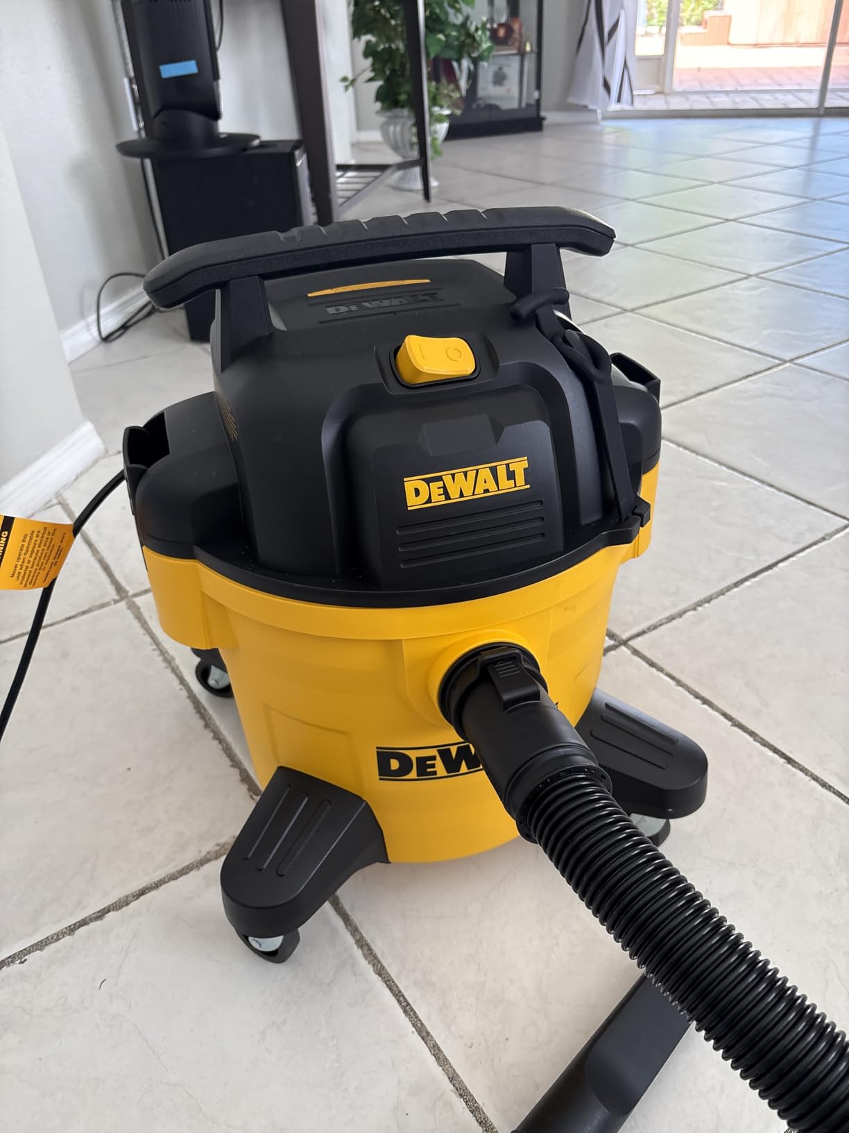 DEWALT DXV06P 4 Peak HP Shop Vacuums, 6 Gallon Poly Wet/Dry Vac with Blower Function customer photo 2