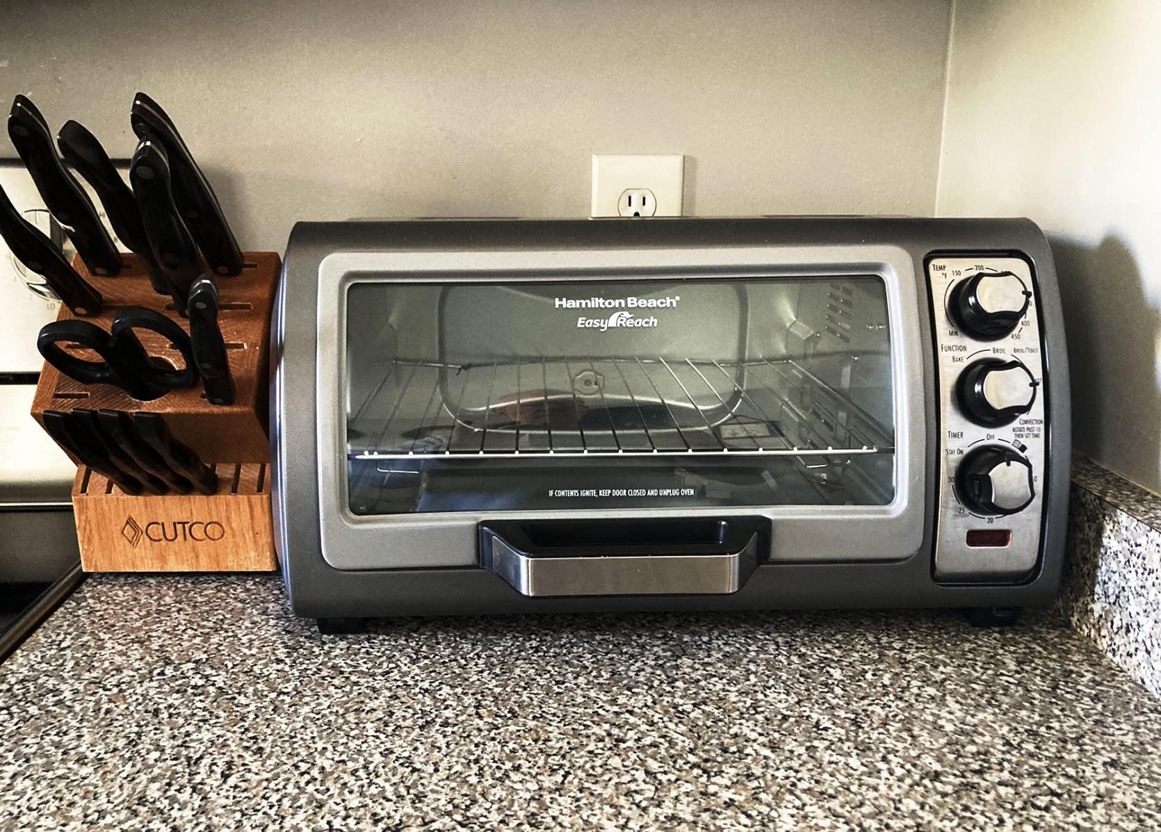 Hamilton Beach 6 Slice Convection Toaster Oven With Easy Reach Roll-Top Door, Bake, Broil & Toast Functions, Auto Shutoff, Silver (31123DA) customer photo 2