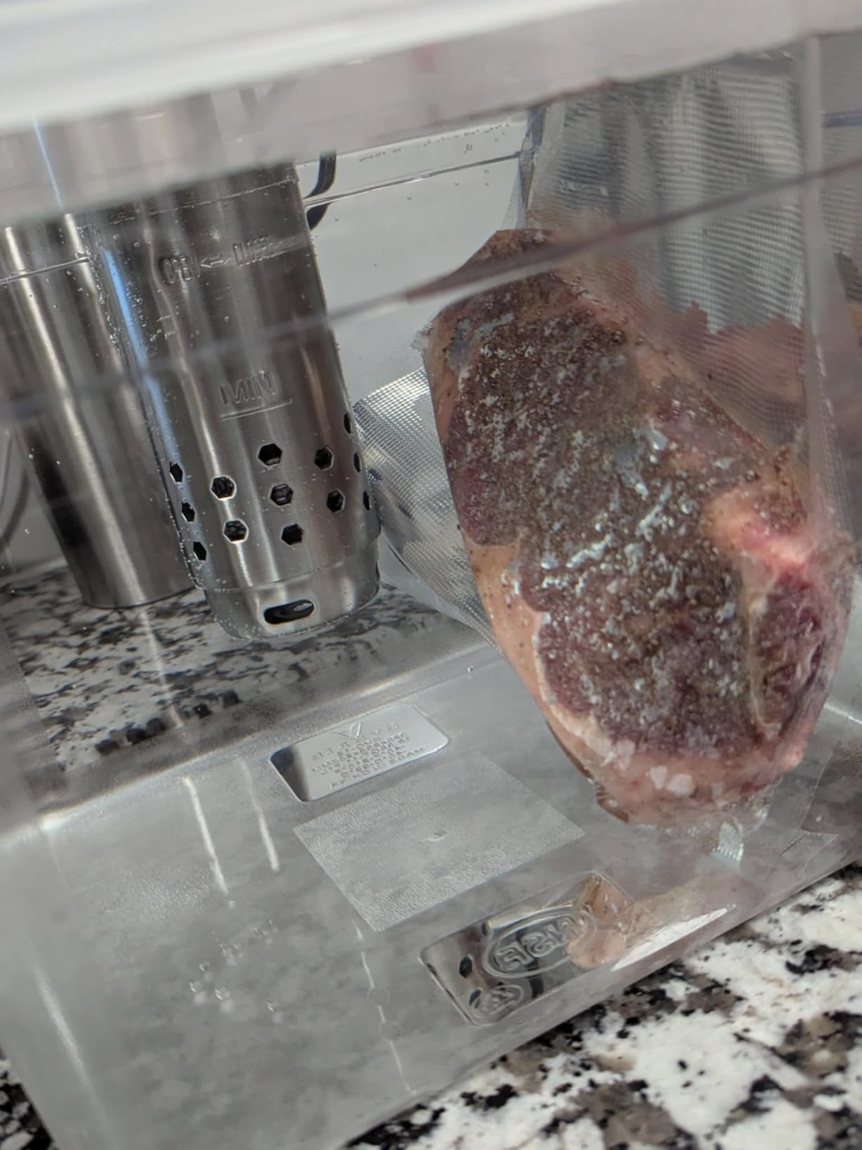 KitchenBoss Sous Vide Cooker Machine: Ultra-quiet 1100 Watt IPX7 Waterproof Water Thermal Immersion Circulator Accurate Temperature Control Digital Display Slow Cooking Sous-vide Customer Review KitchenBoss Sous Vide Cooker Machine: Ultra-quiet 1100 Watt IPX7 Waterproof Water Thermal Immersion Circulator Accurate Temperature Control Digital Display Slow Cooking Sous-vide - Customer Photo 1