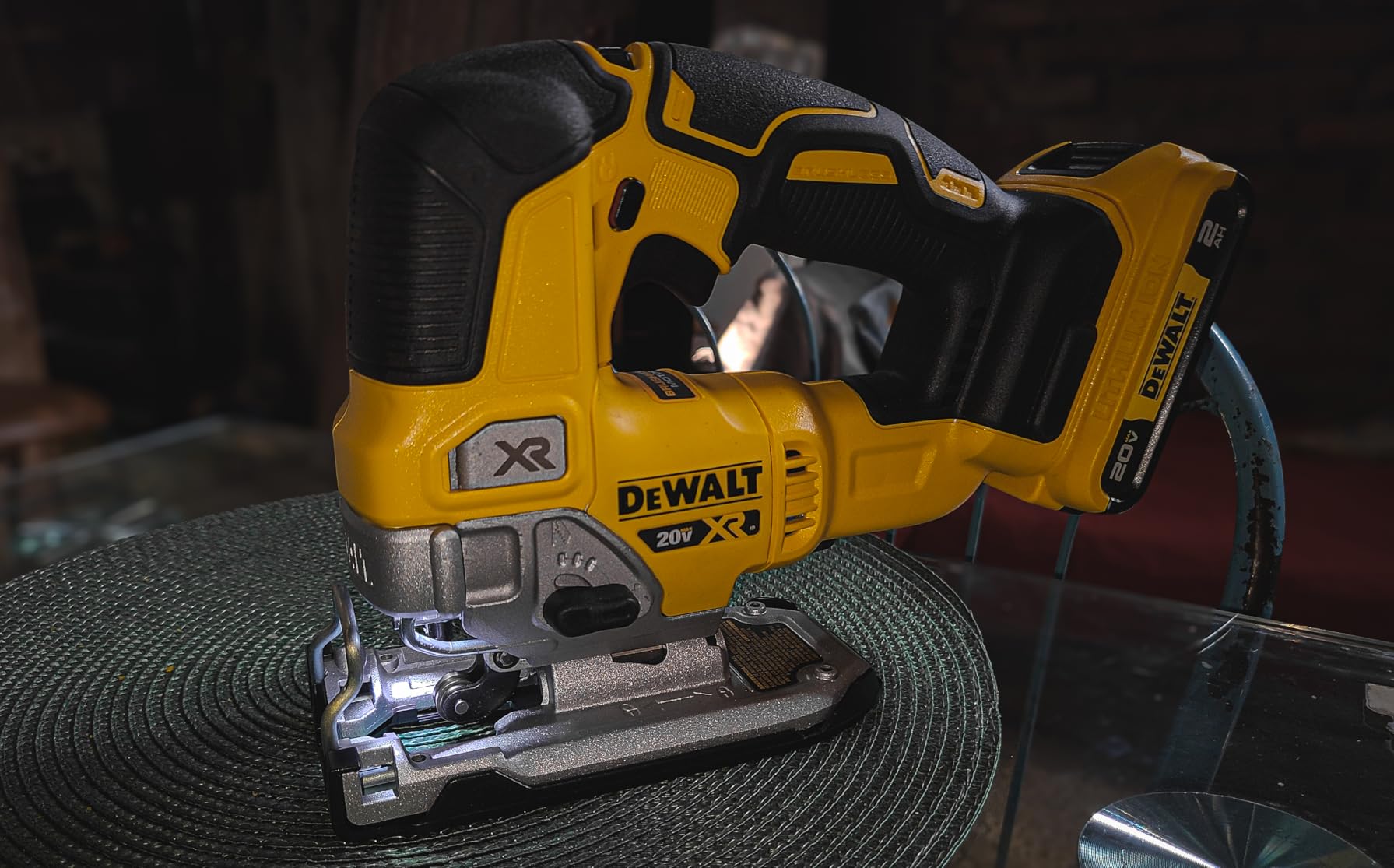 DEWALT 20V MAX XR Jig Saw, 3,200 Blade Speed, Cordless, Brushless Motor, LED Light, Bare Tool Only (DCS334B) customer photo 1